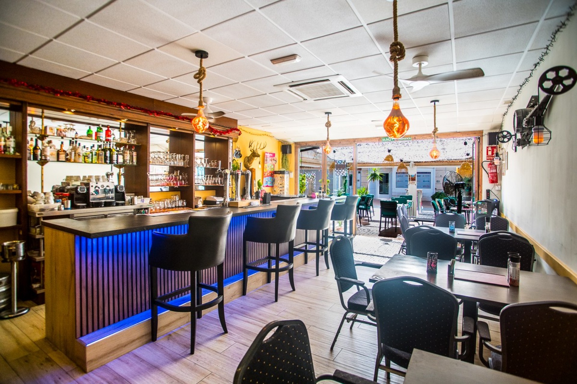 Resale - COMMERCIAL PROPERTY - Orihuela - Los Balcones Y los Altos