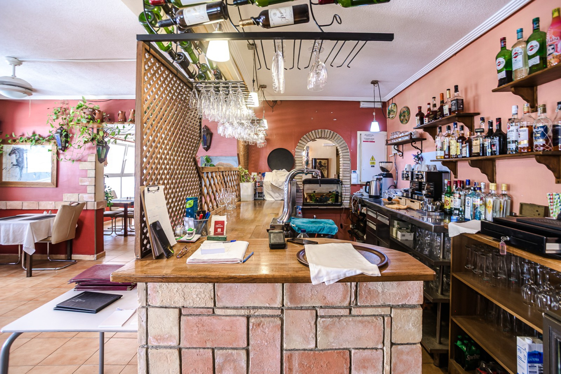 Resale - COMMERCIAL PROPERTY - Torrevieja - La Veleta
