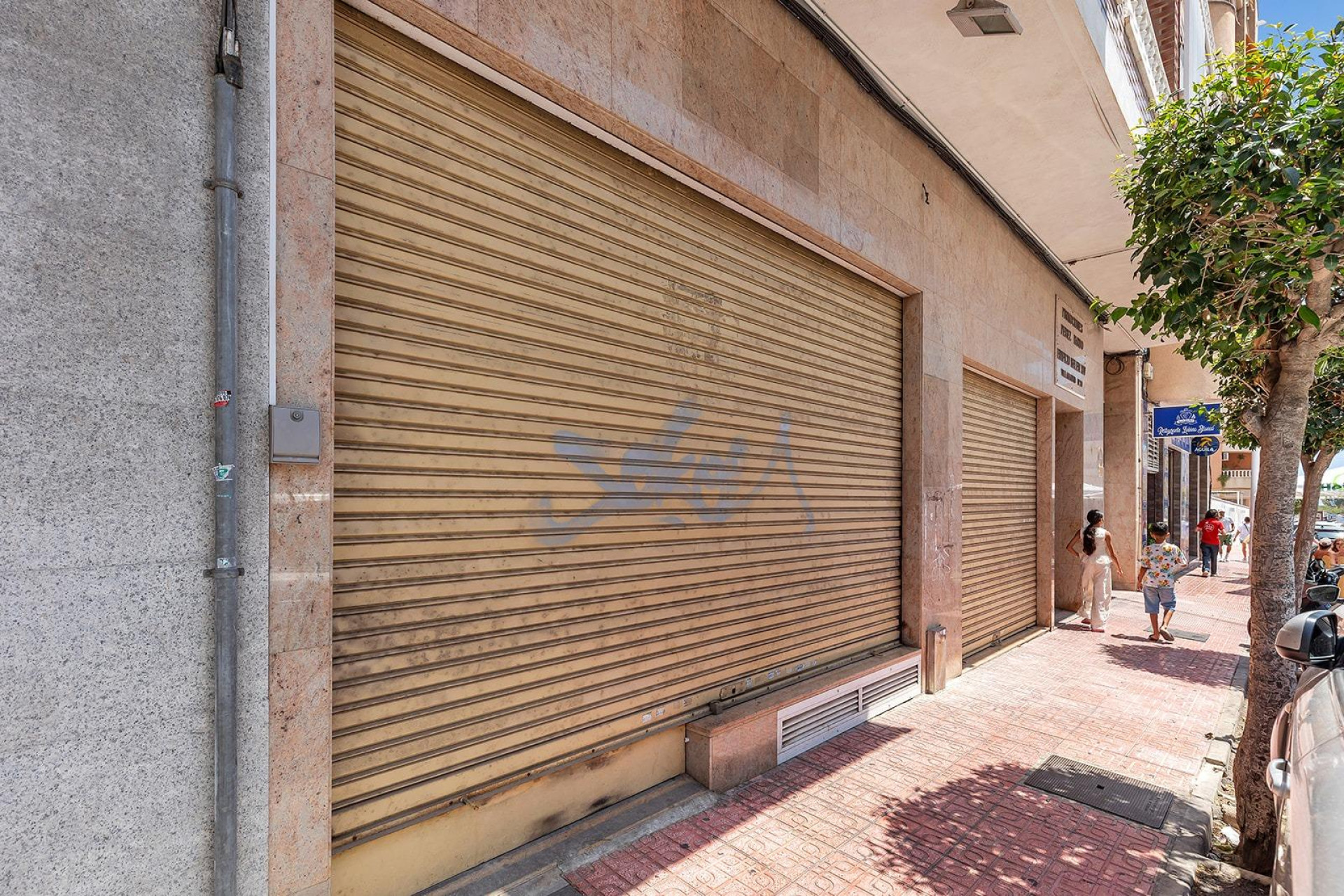 Resale - Commercial - Torrevieja - Centro