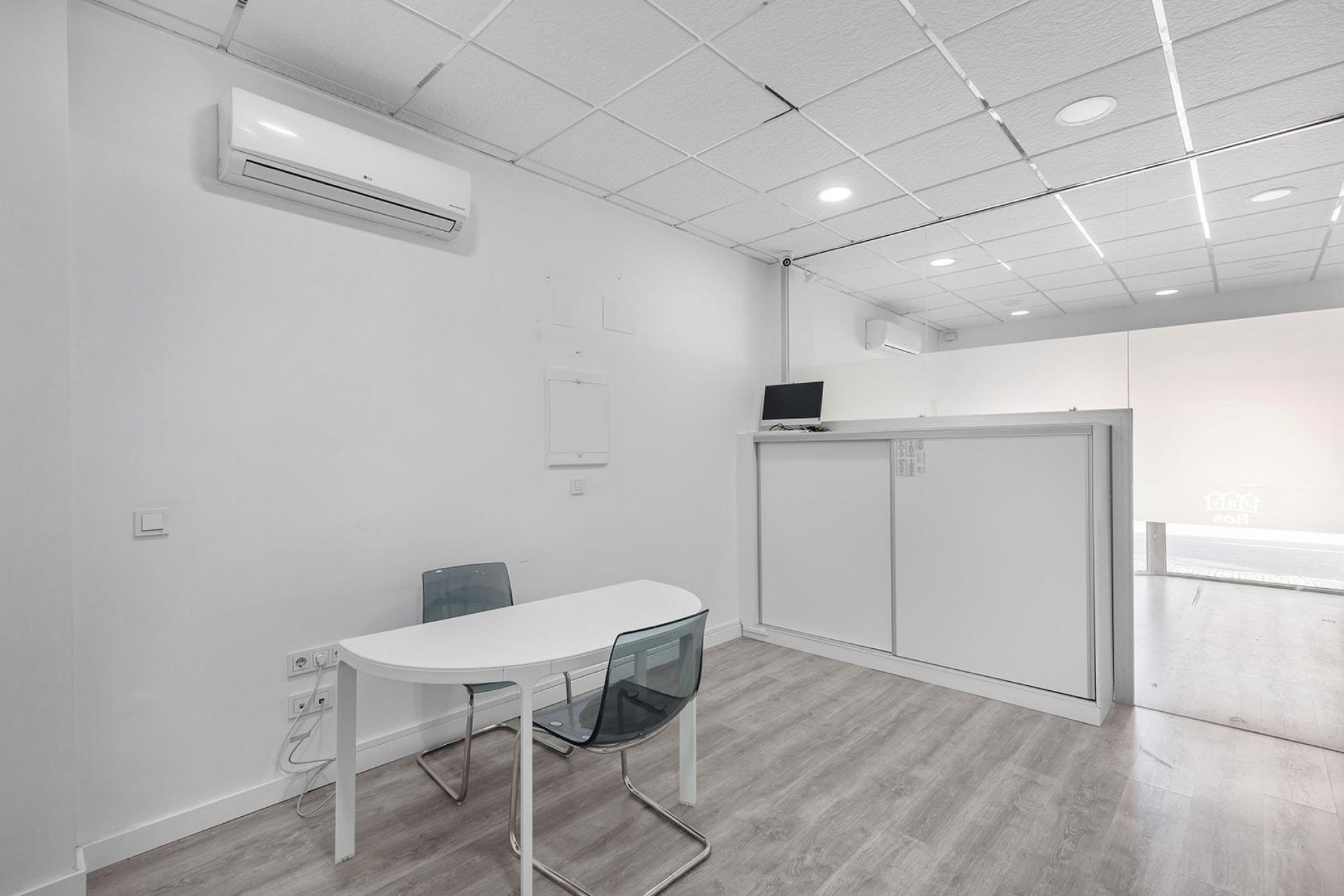 Resale - Commercial - Torrevieja - La Mata