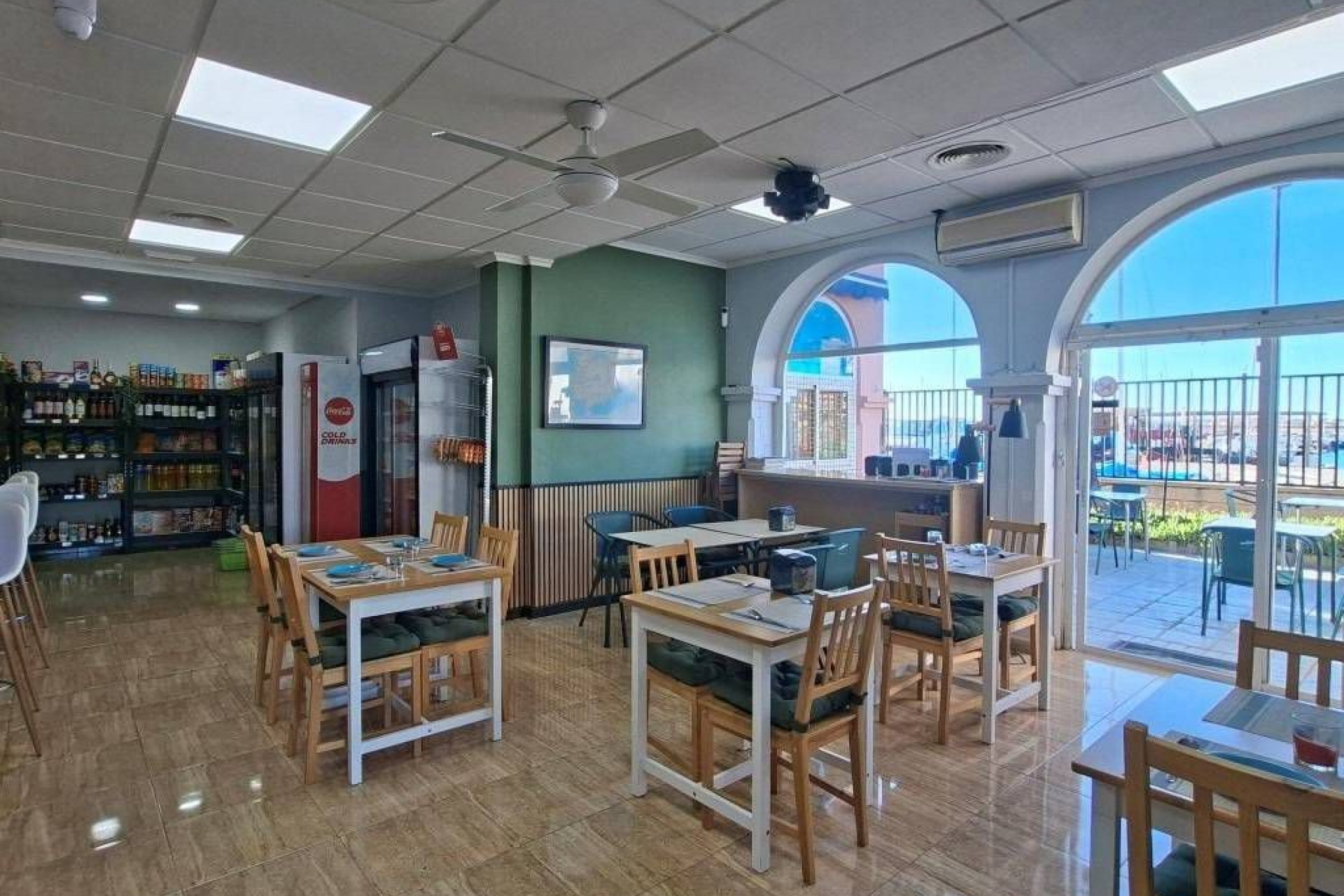 Resale - Commercial - Torrevieja - Puerto