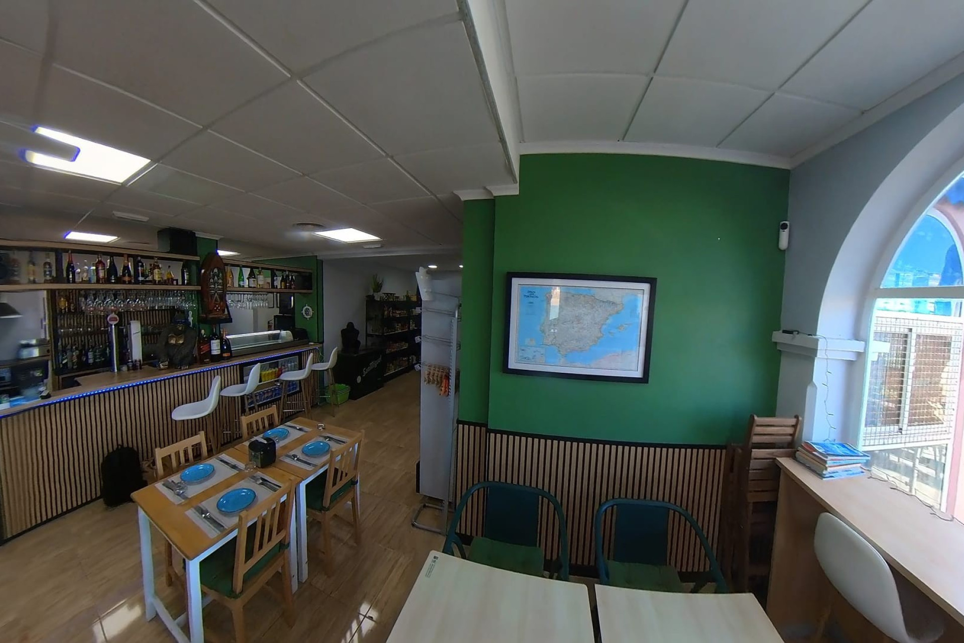 Resale - Commercial - Torrevieja - Puerto