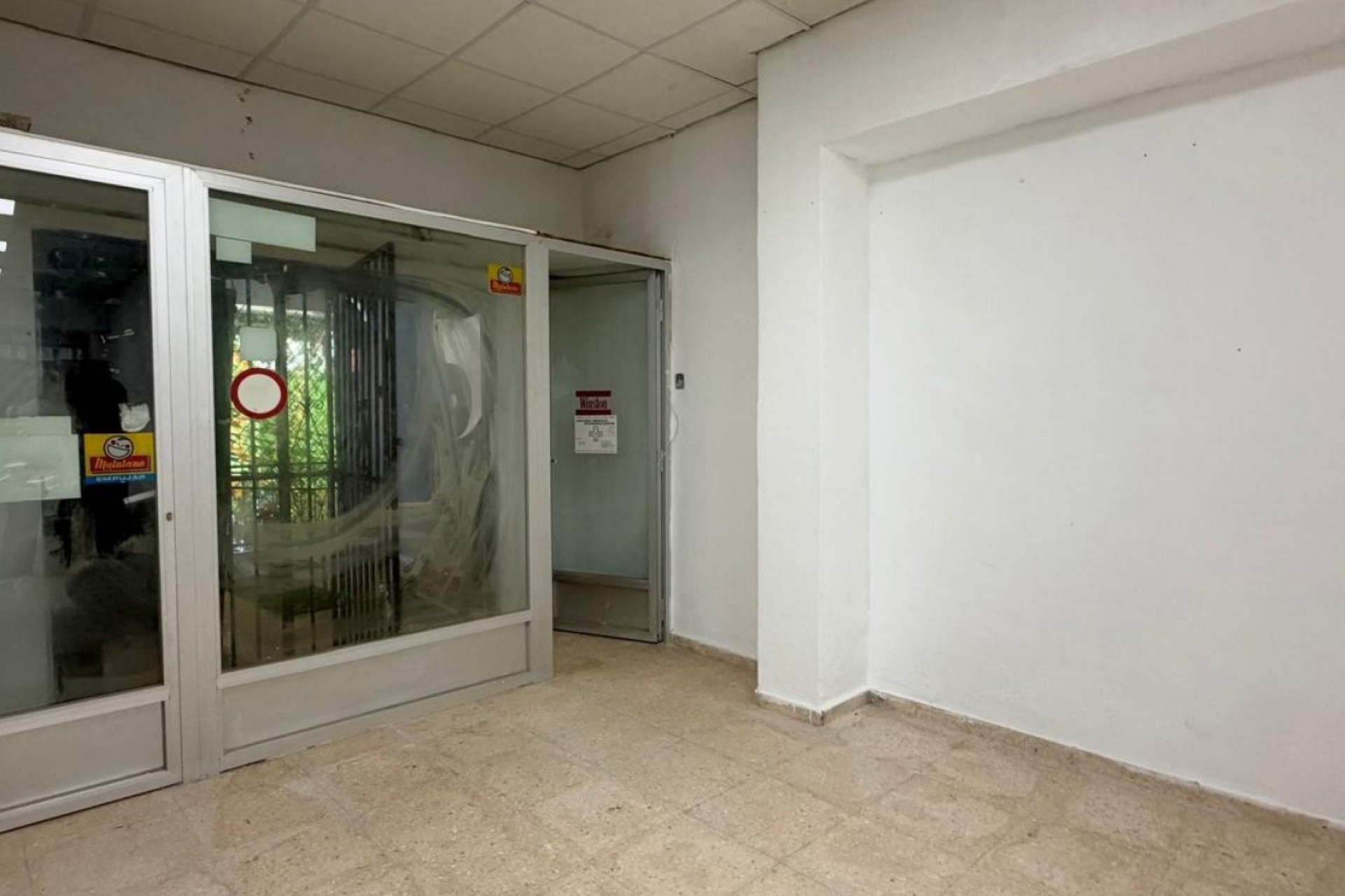 Resale - Commercial - Torrevieja - Torrelamata - La Mata