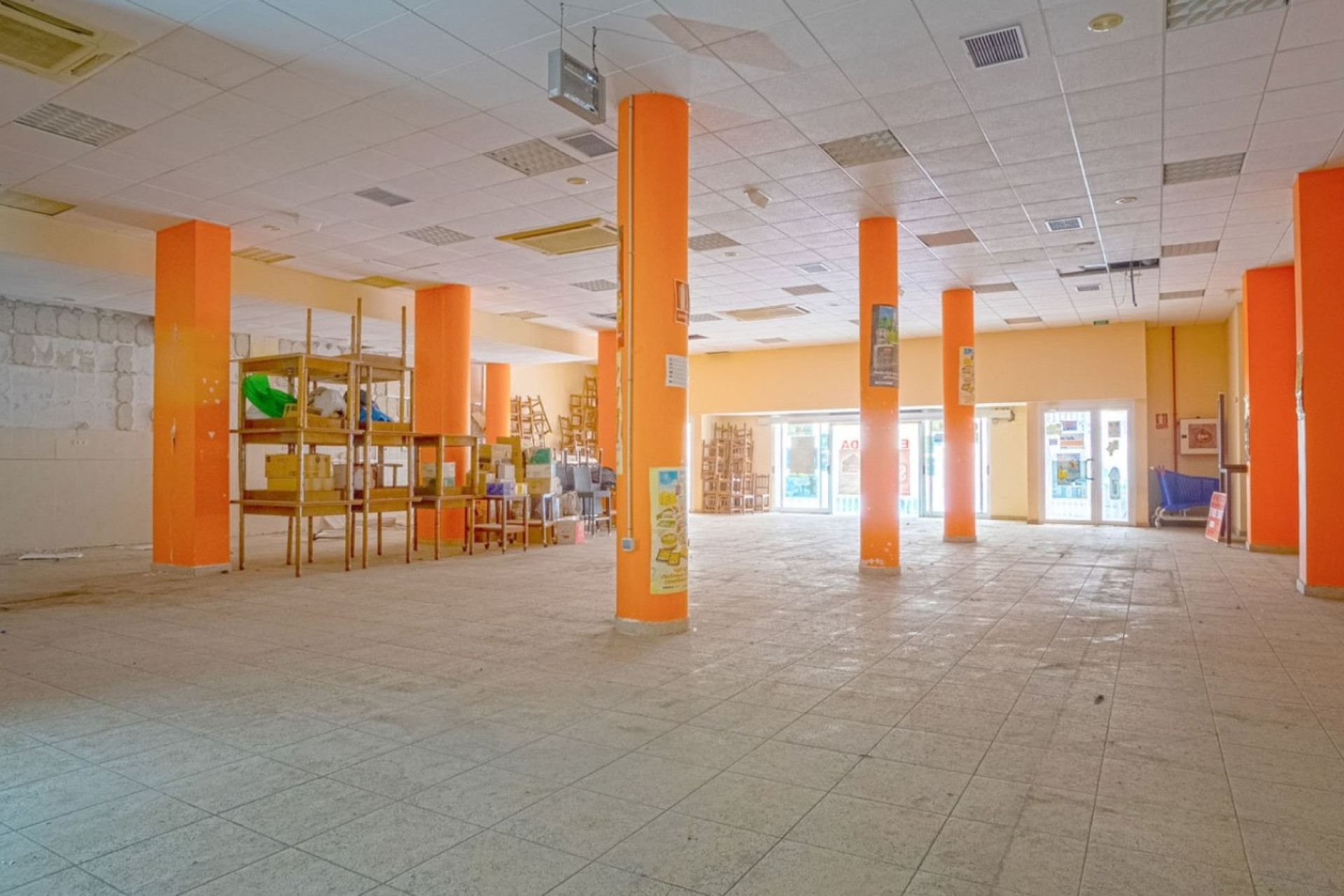 Resale - Commercial - Torrevieja