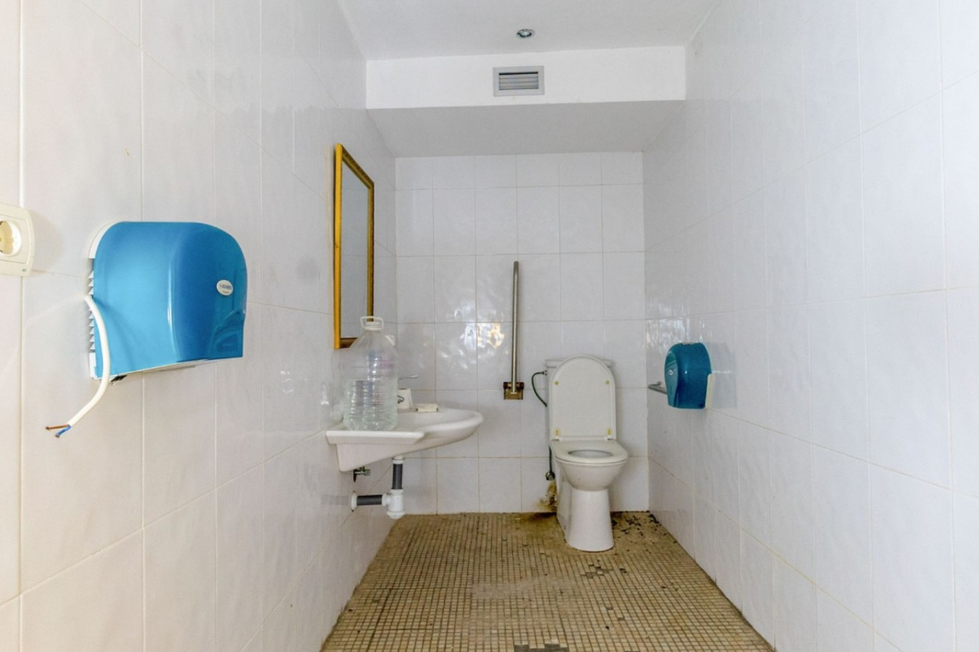 Resale - Commercial - Torrevieja