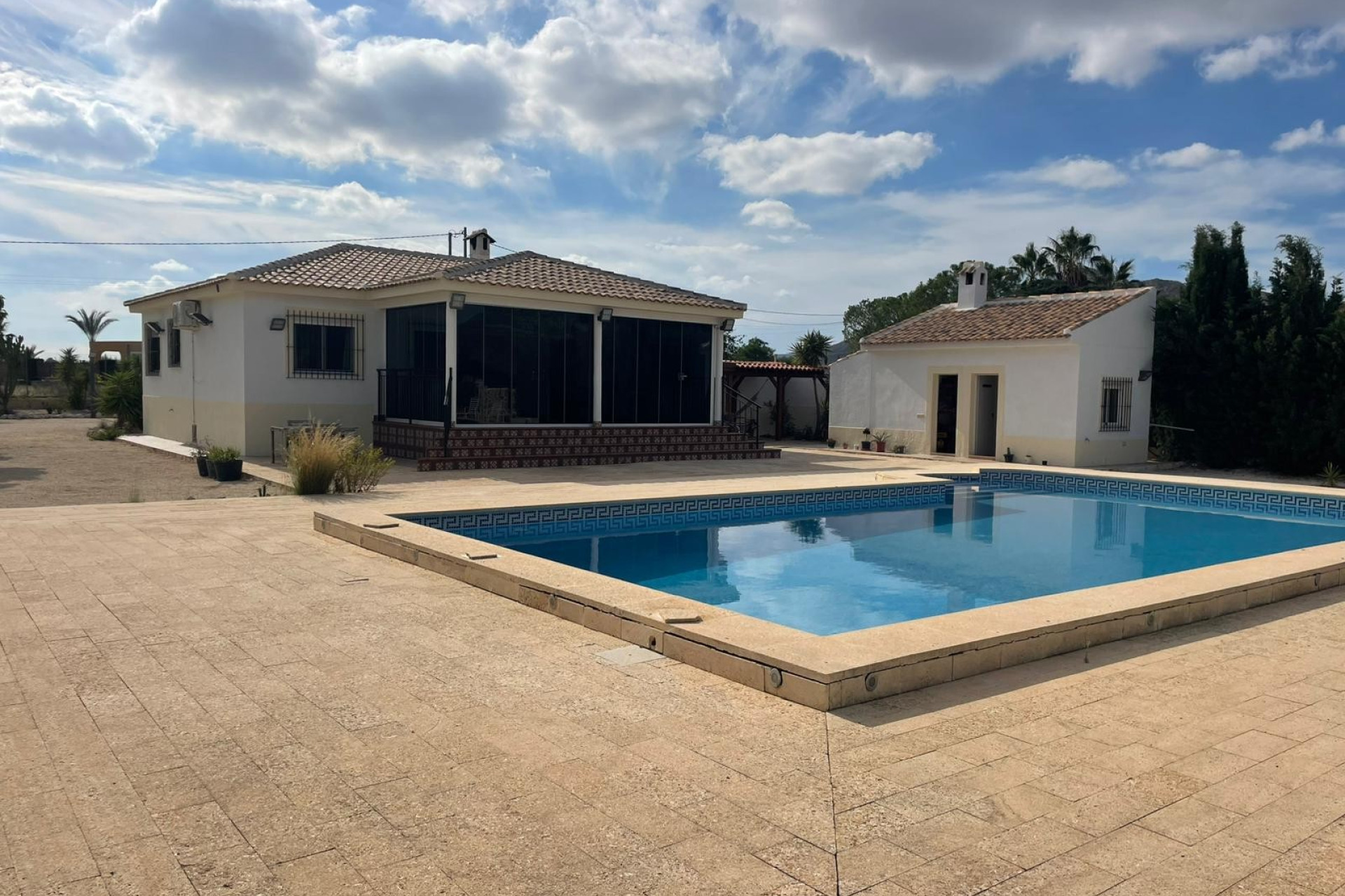 Resale - Finca / Country Property - Abanilla