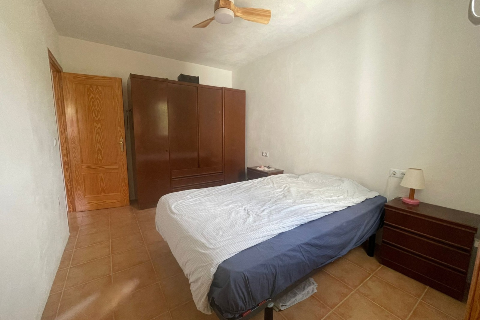 Resale - Finca / Country Property - Abanilla