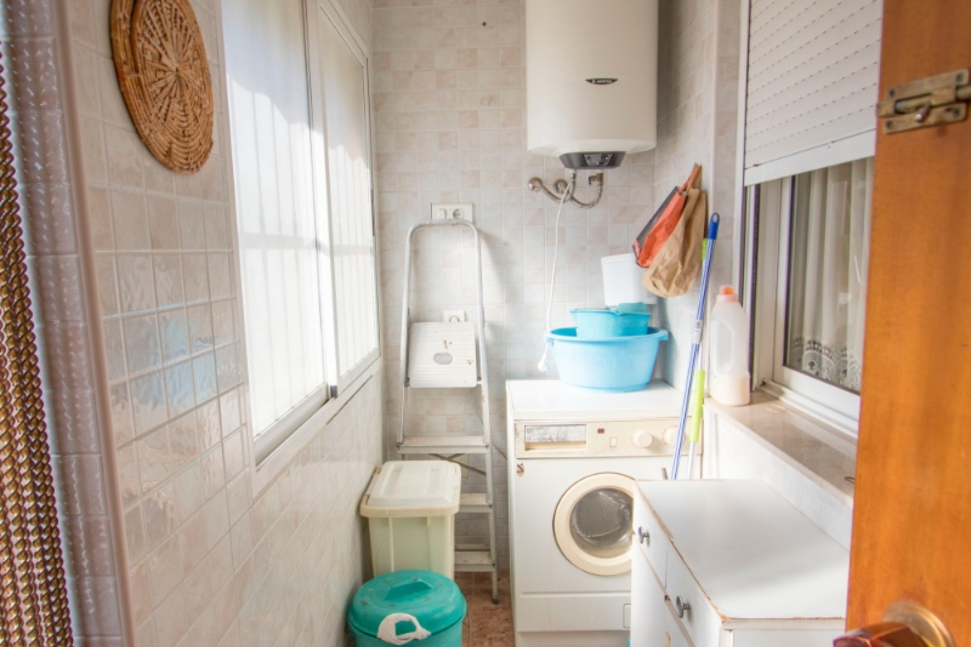 Resale - Finca / Country Property - Alicante