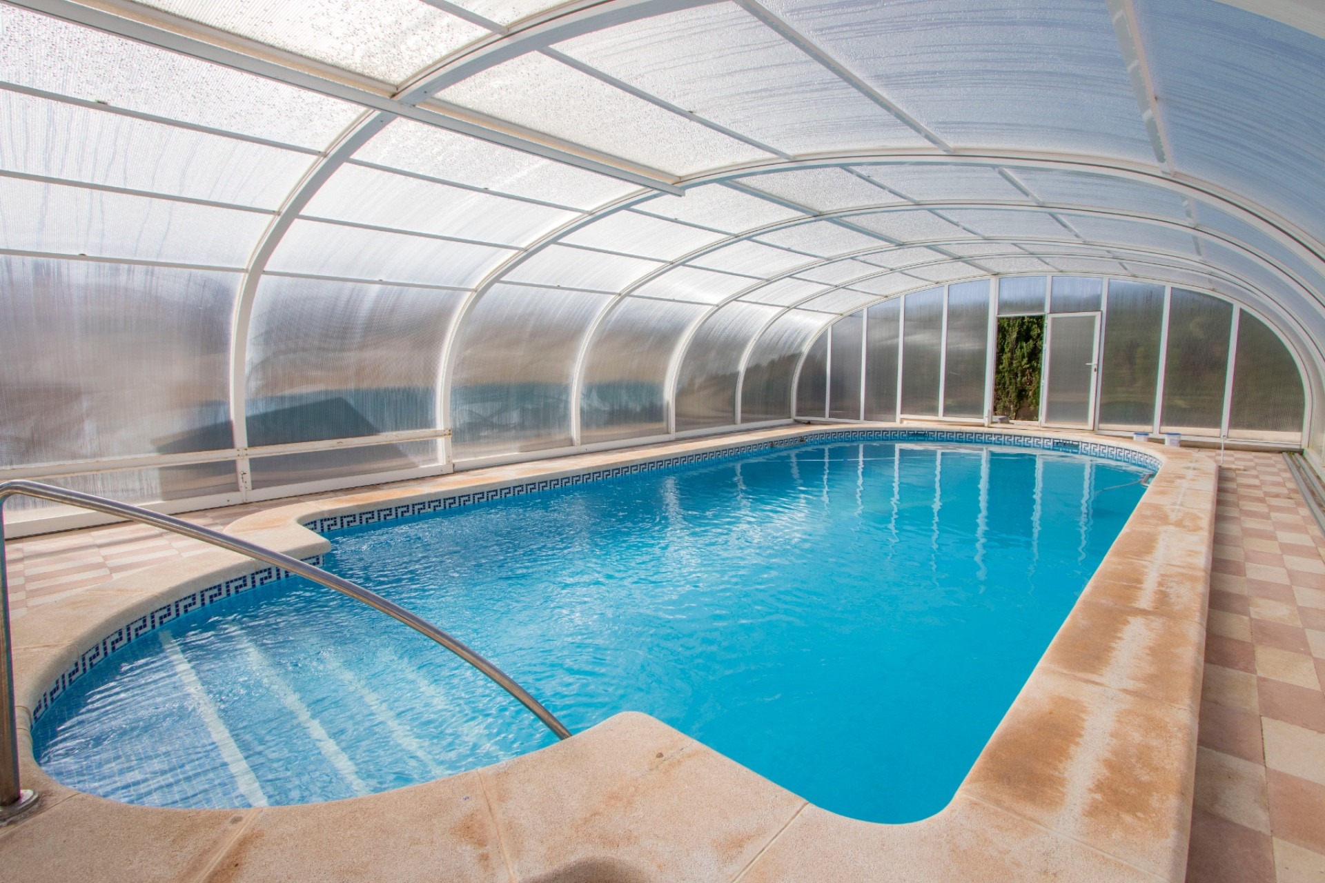 Resale - Finca / Country Property - Alicante