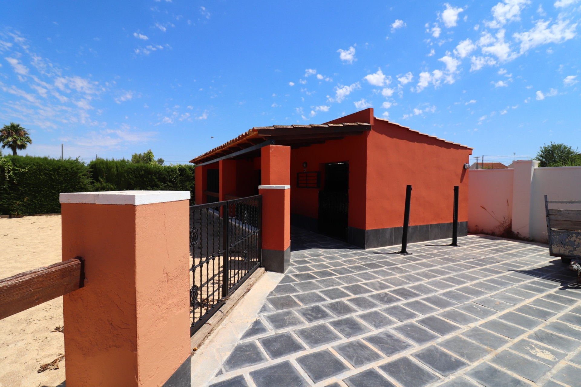 Resale - Finca / Country Property - Almoradí - Heredades - Village