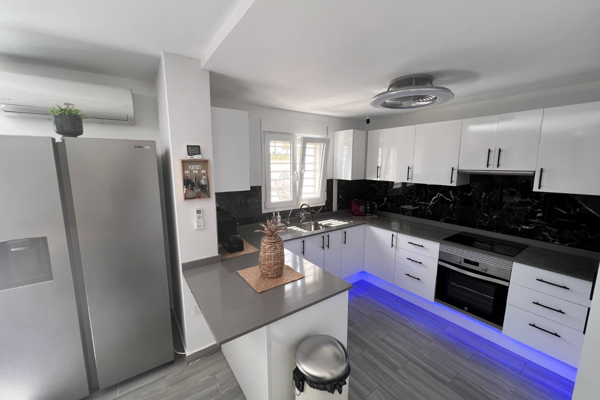 Resale - Finca / Country Property - Elche - La Marina