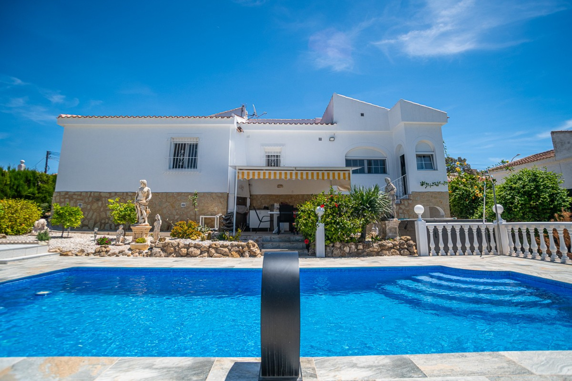 Resale - Finca / Country Property - La Marina