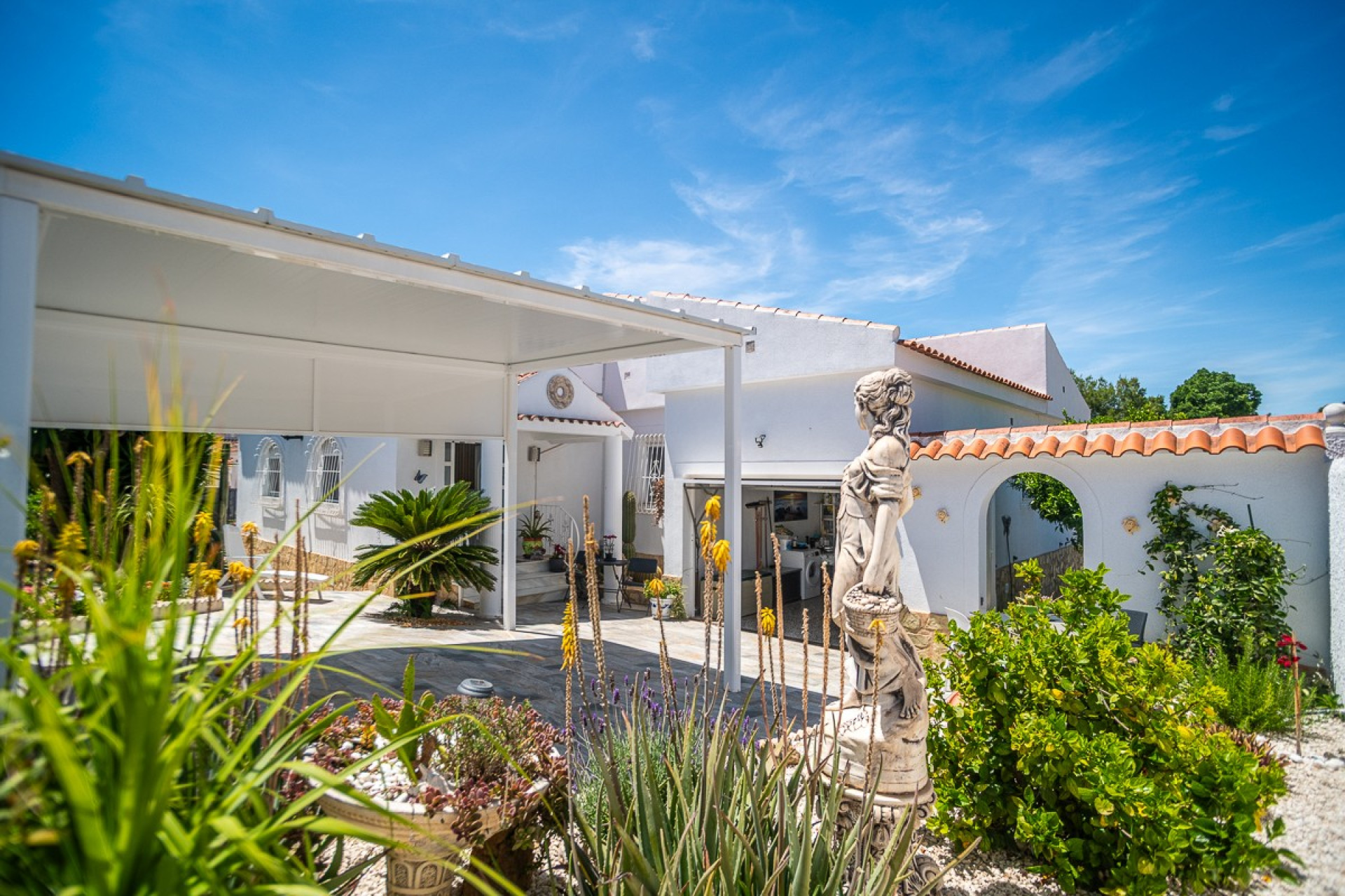 Resale - Finca / Country Property - La Marina