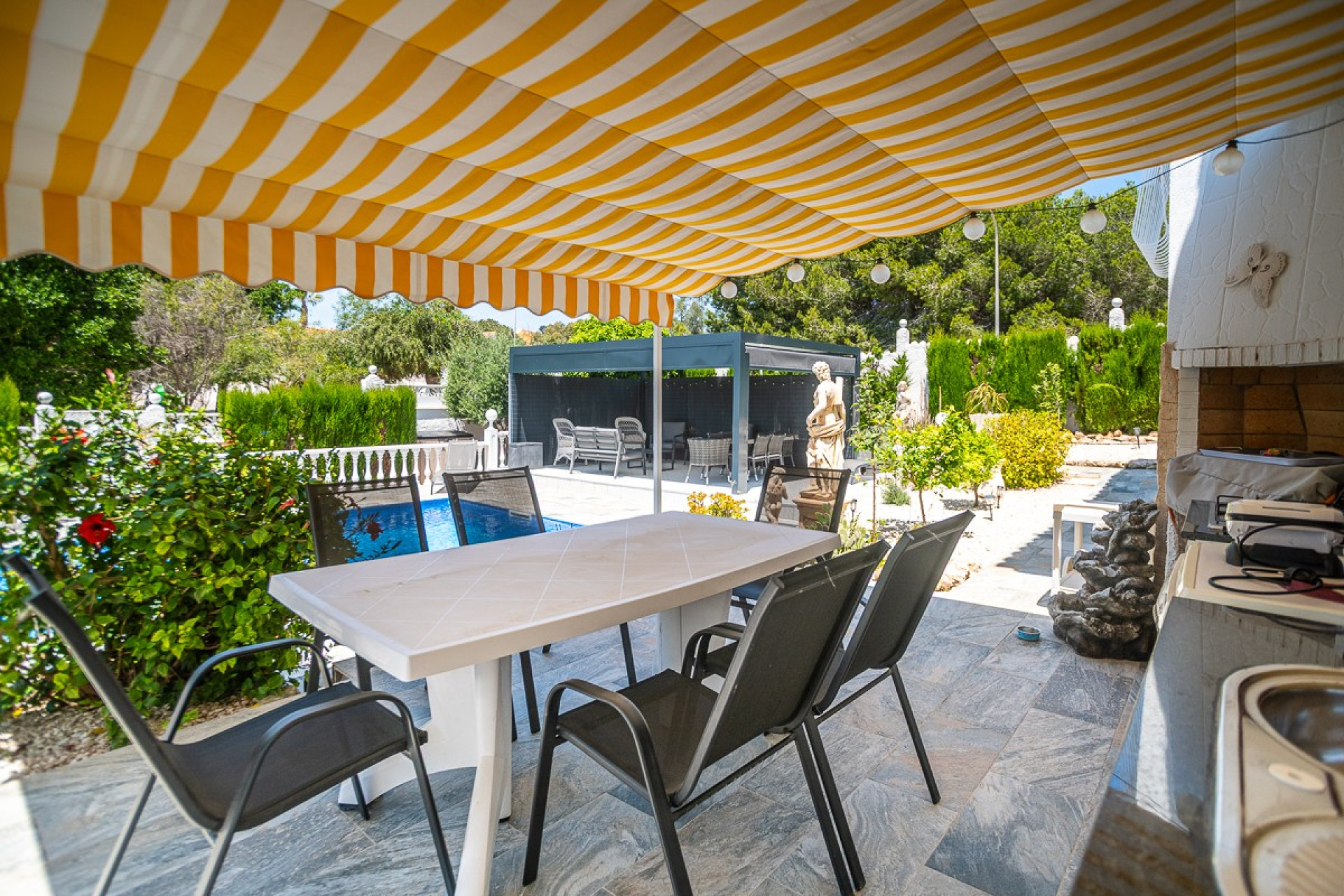 Resale - Finca / Country Property - La Marina