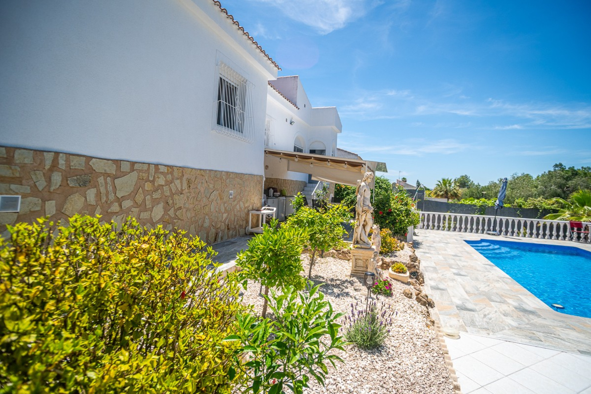 Resale - Finca / Country Property - La Marina