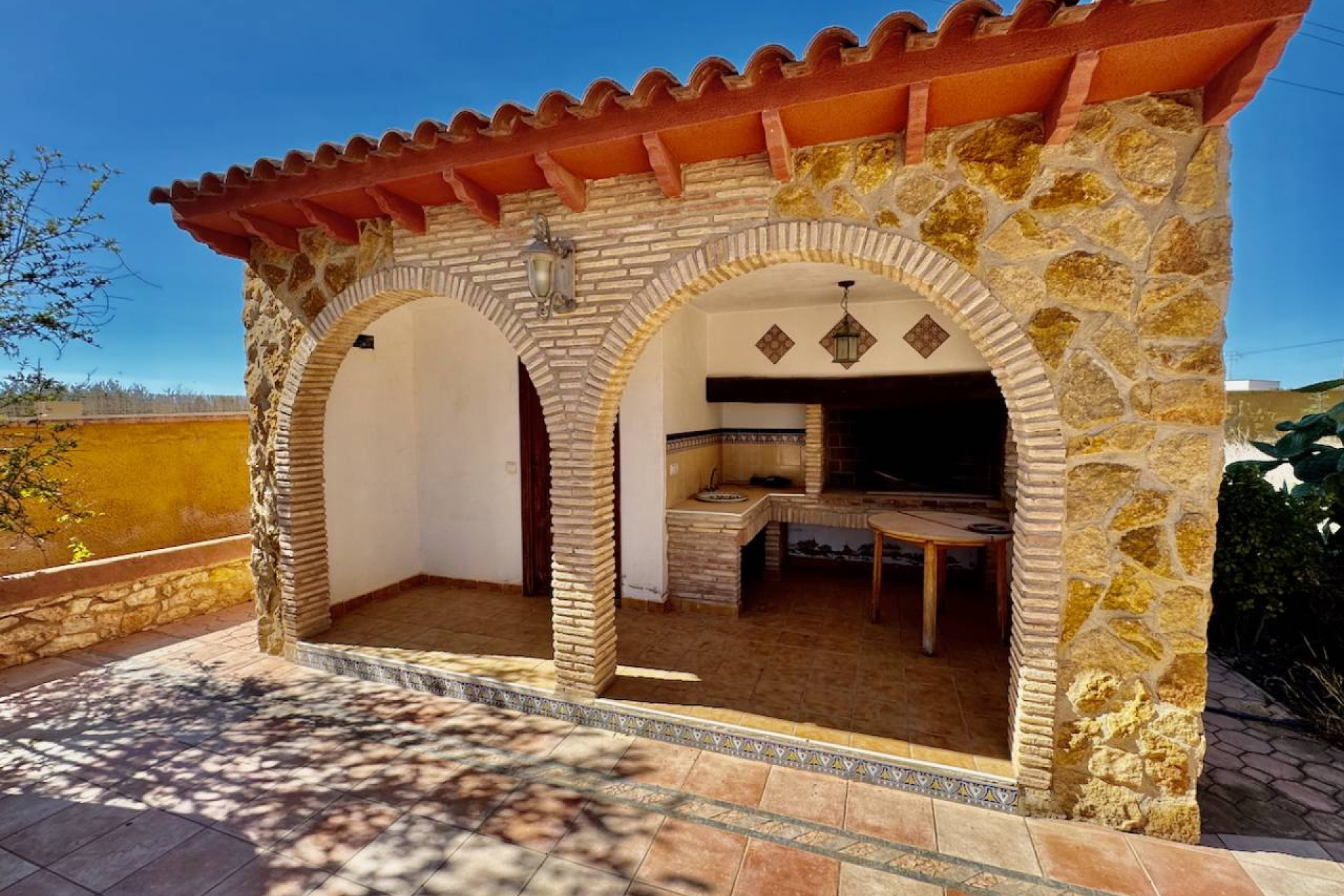 Resale - Finca / Country Property - Los Montesinos