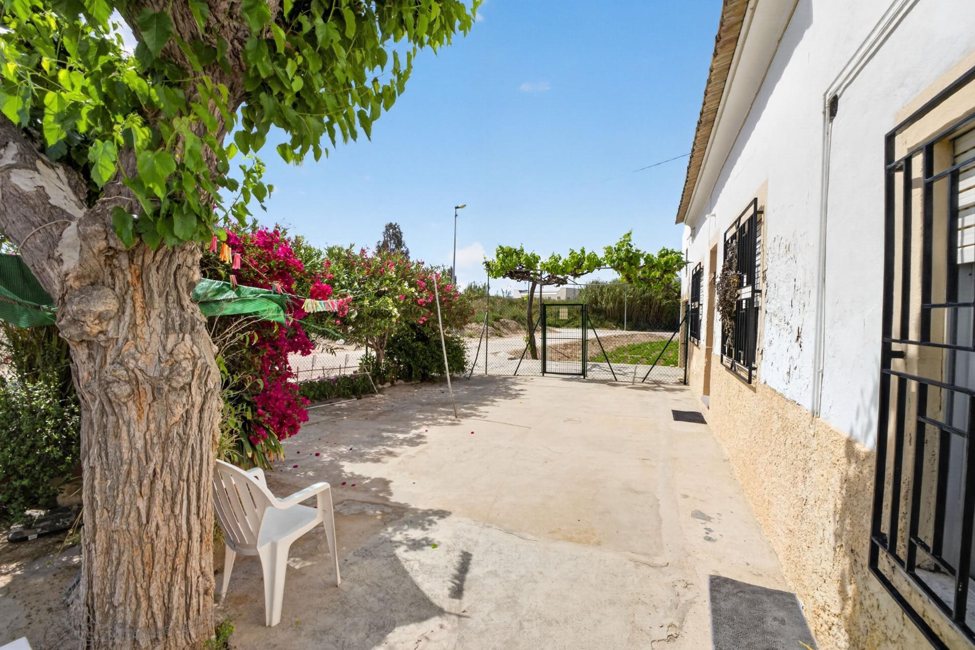 Resale - Finca / Country Property - Orihuela - Desamparados-Hurchillo-Torremendo