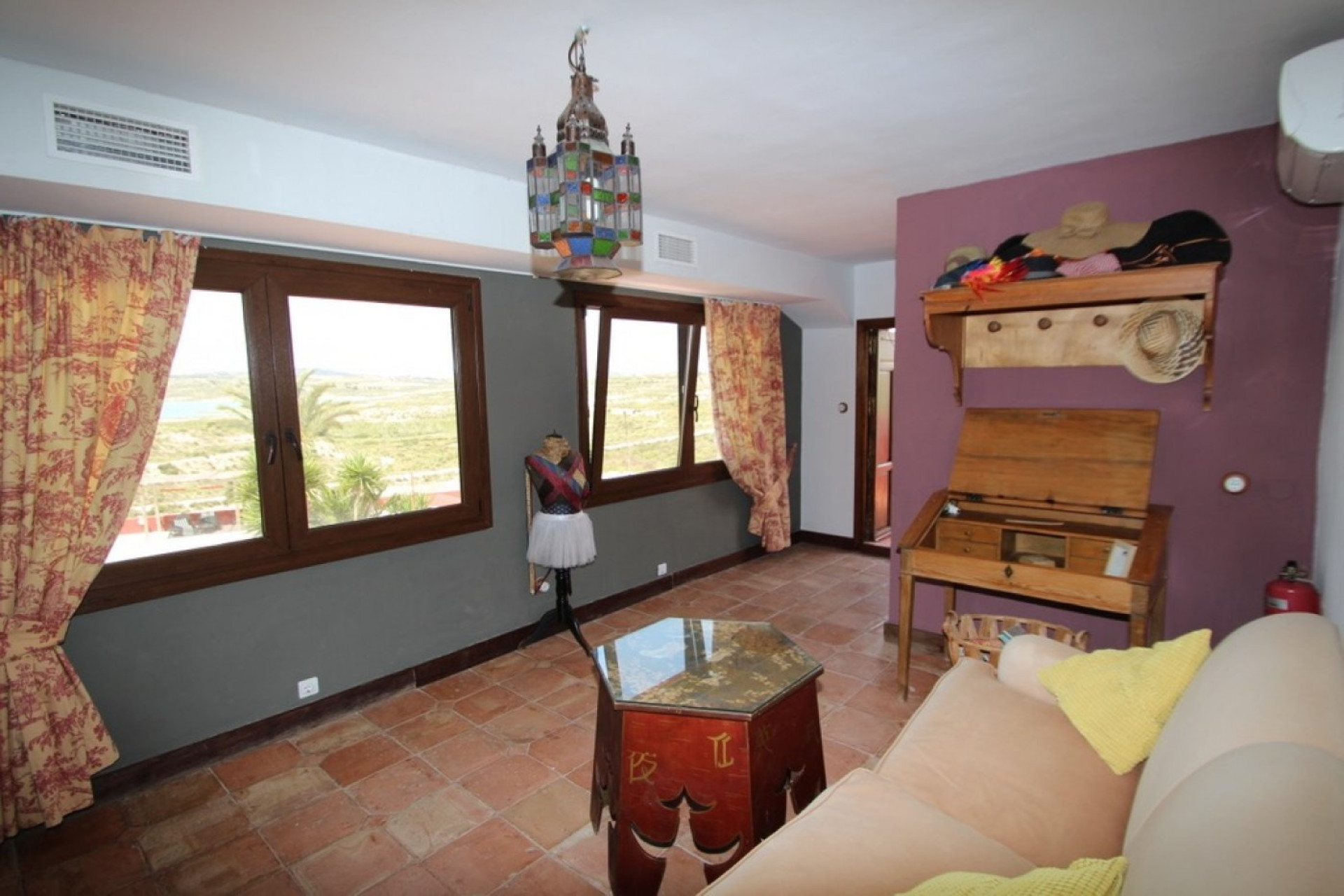 Resale - Finca / Country Property - Orihuela - Torremendo