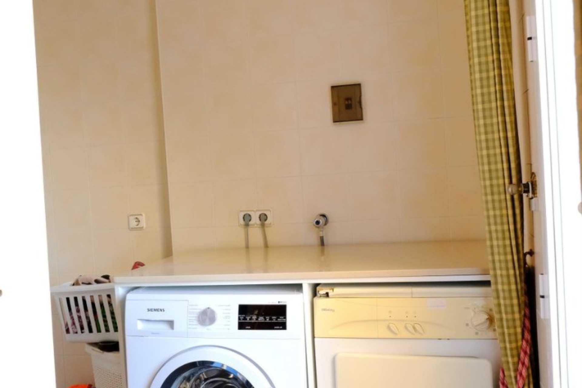 Resale - Finca / Country Property - Orihuela