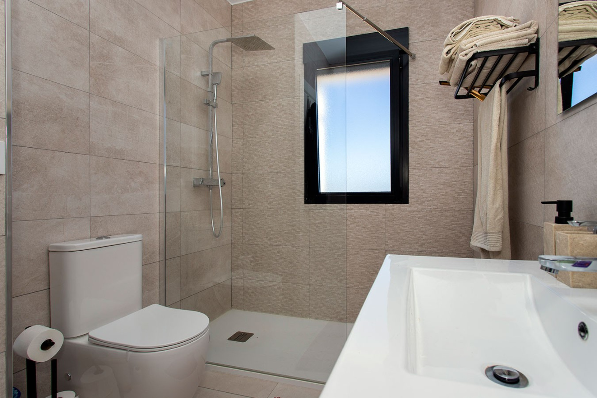 Resale - Finca / Country Property - Pinoso - Campo