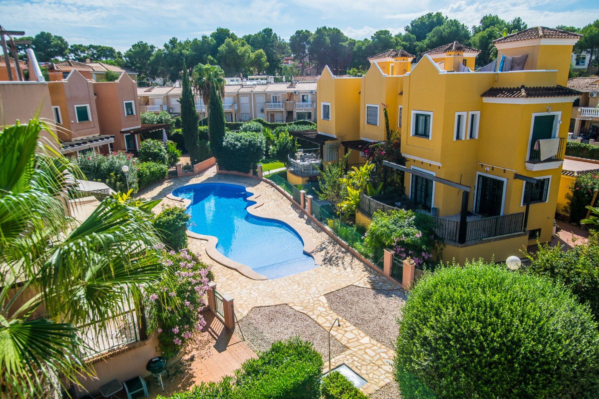 Resale - Finca / Country Property - Torrevieja - Los Balcones