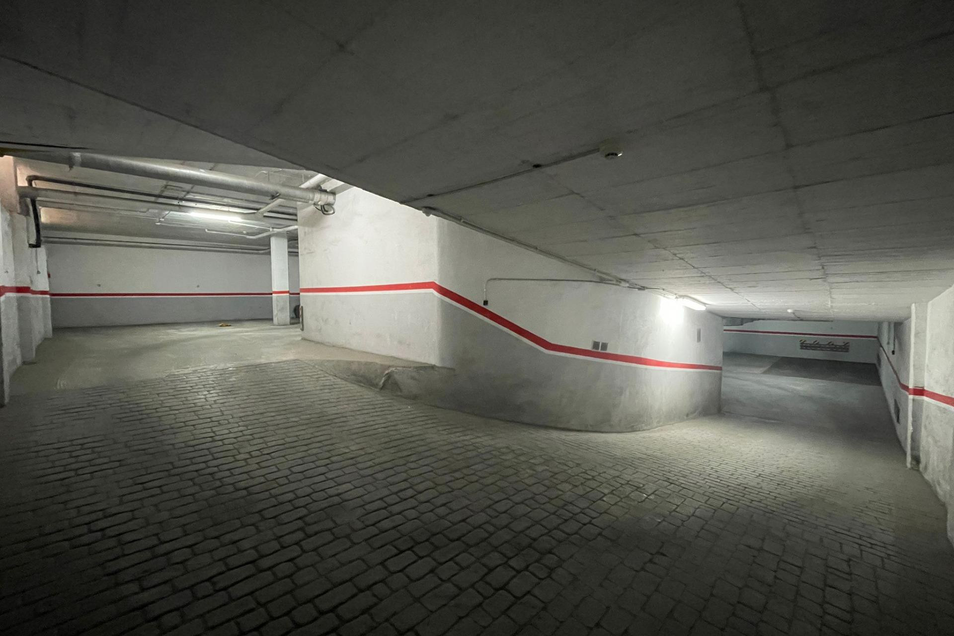 Resale - Parking - Torrevieja - Playa del Cura