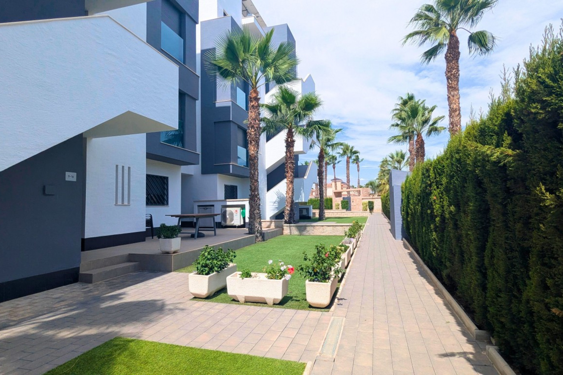 Resale - Penthouse - El Raso