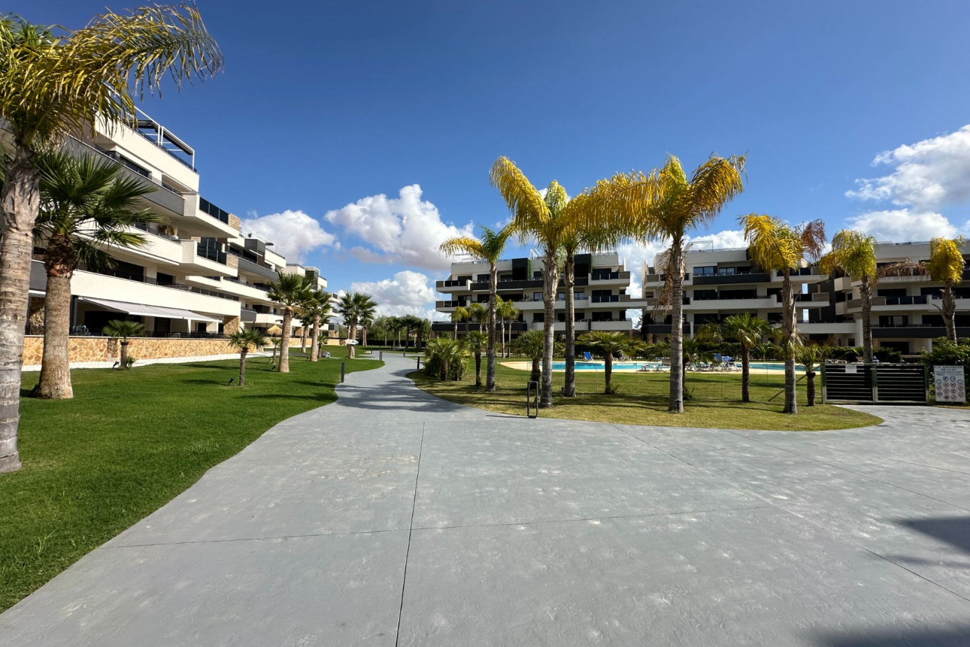 Resale - Penthouse - Playa Flamenca