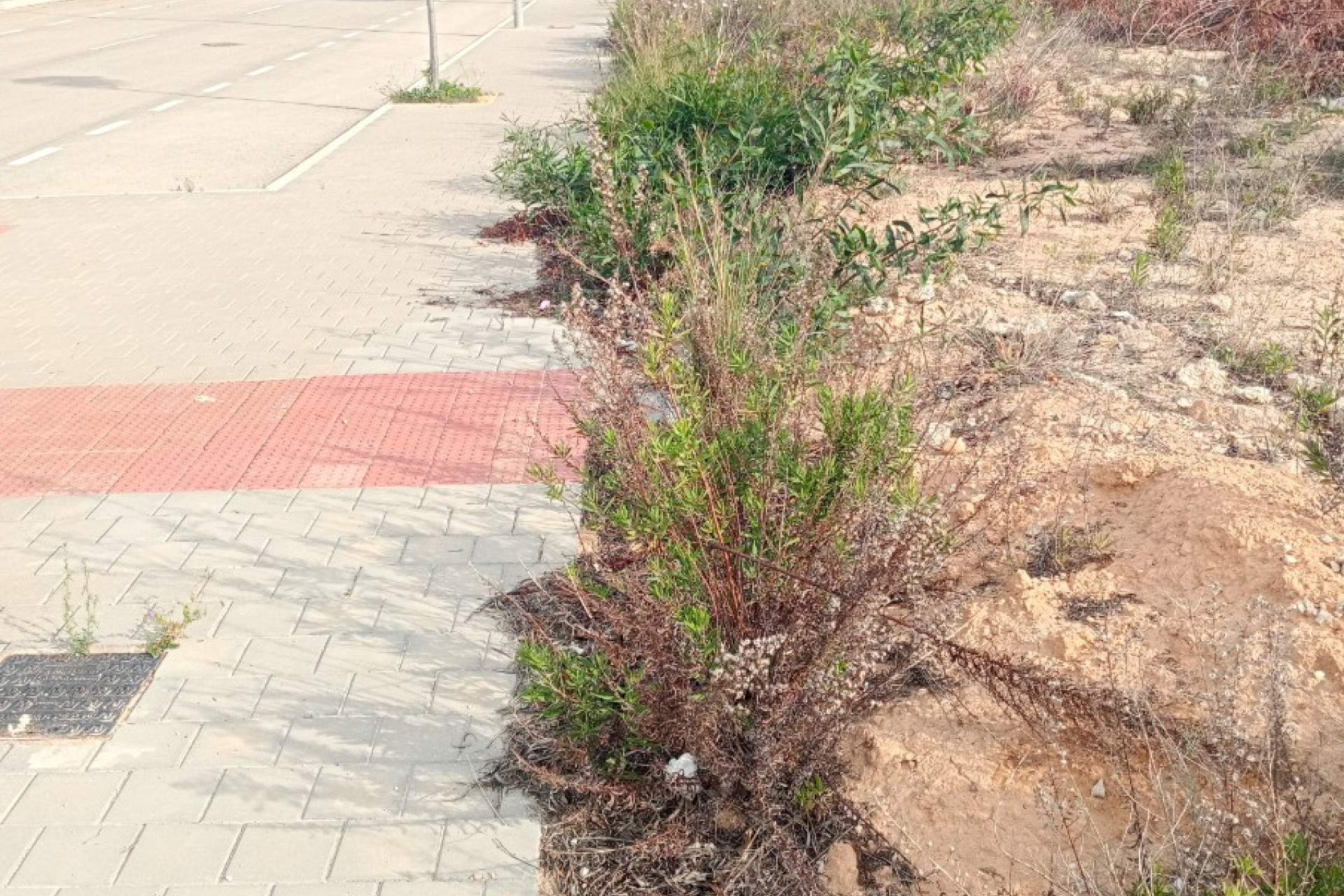 Resale - Plot / Land - Villajoyosa