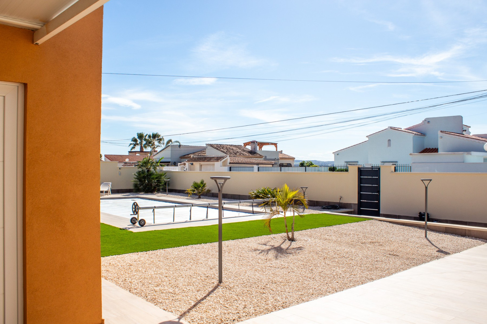 Resale - Semi-detached villa - Torrevieja - La Siesta - El Salado -  Torreta
