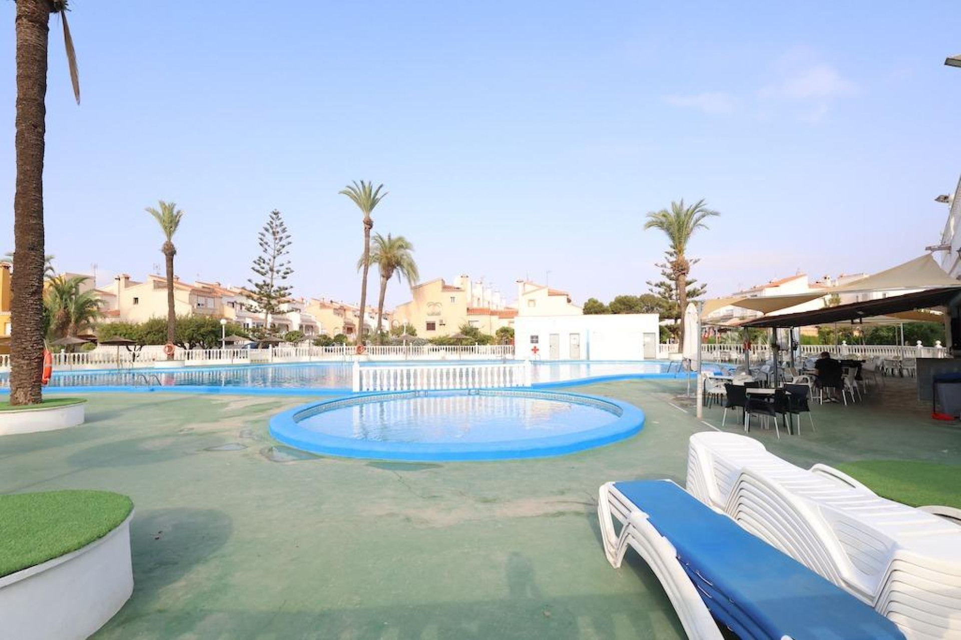 Resale - Semi Detached Villa - Torrevieja - Torretas