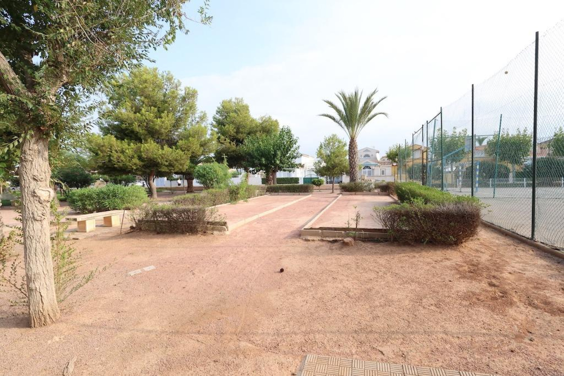 Resale - Semi Detached Villa - Torrevieja - Torretas