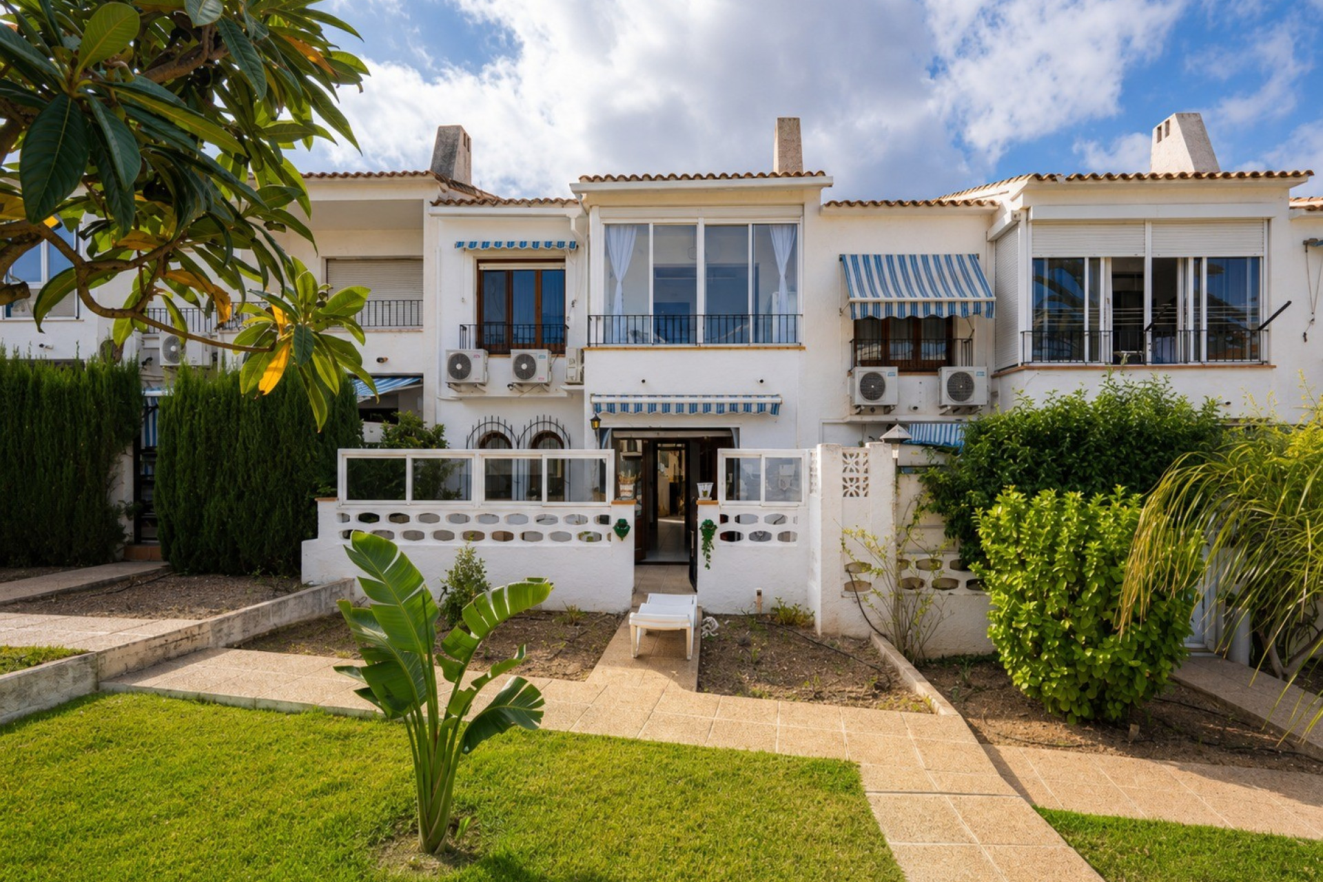 Resale - Townhouse - Albir