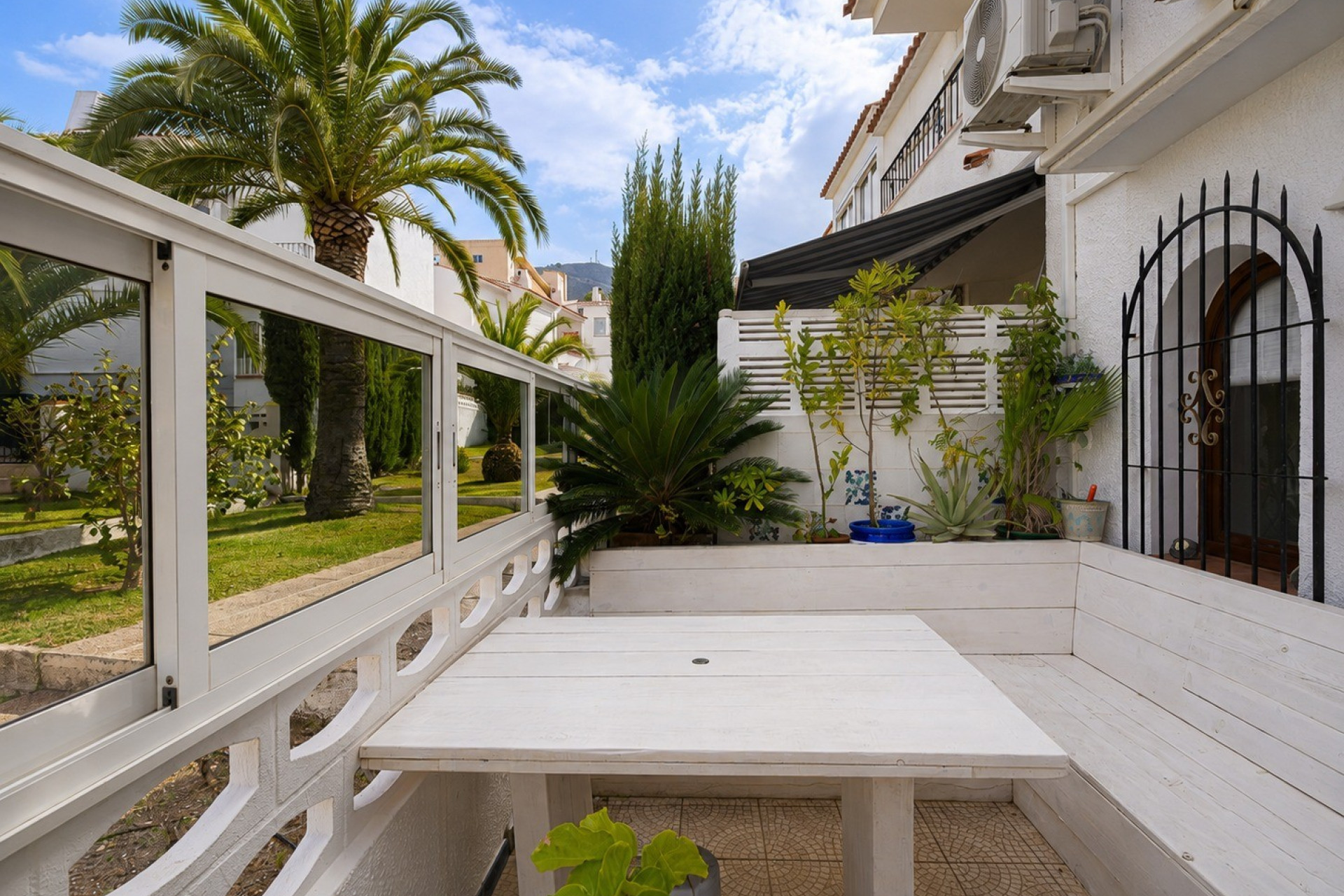 Resale - Townhouse - Albir