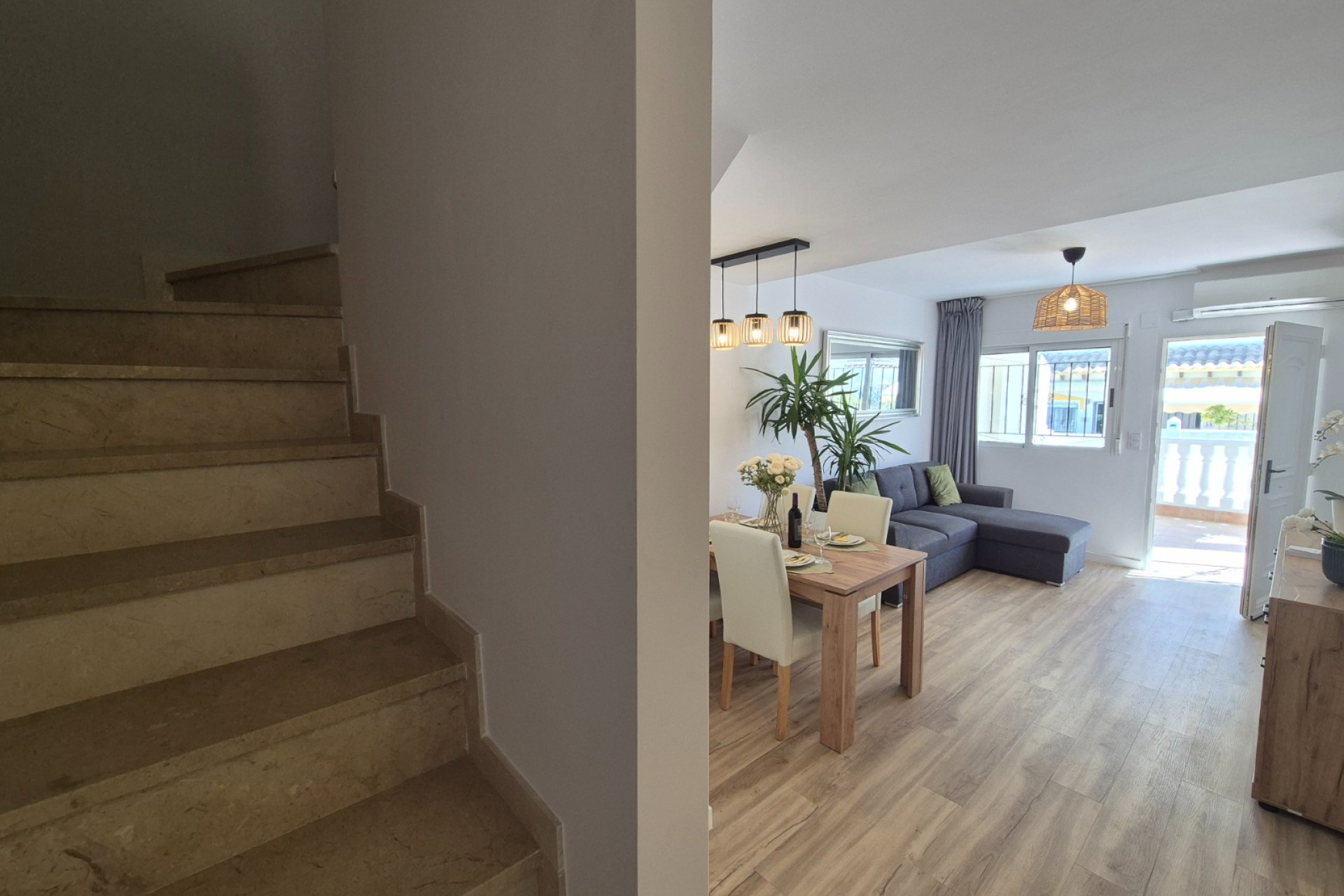 Resale - Townhouse - Alicante - La Florida