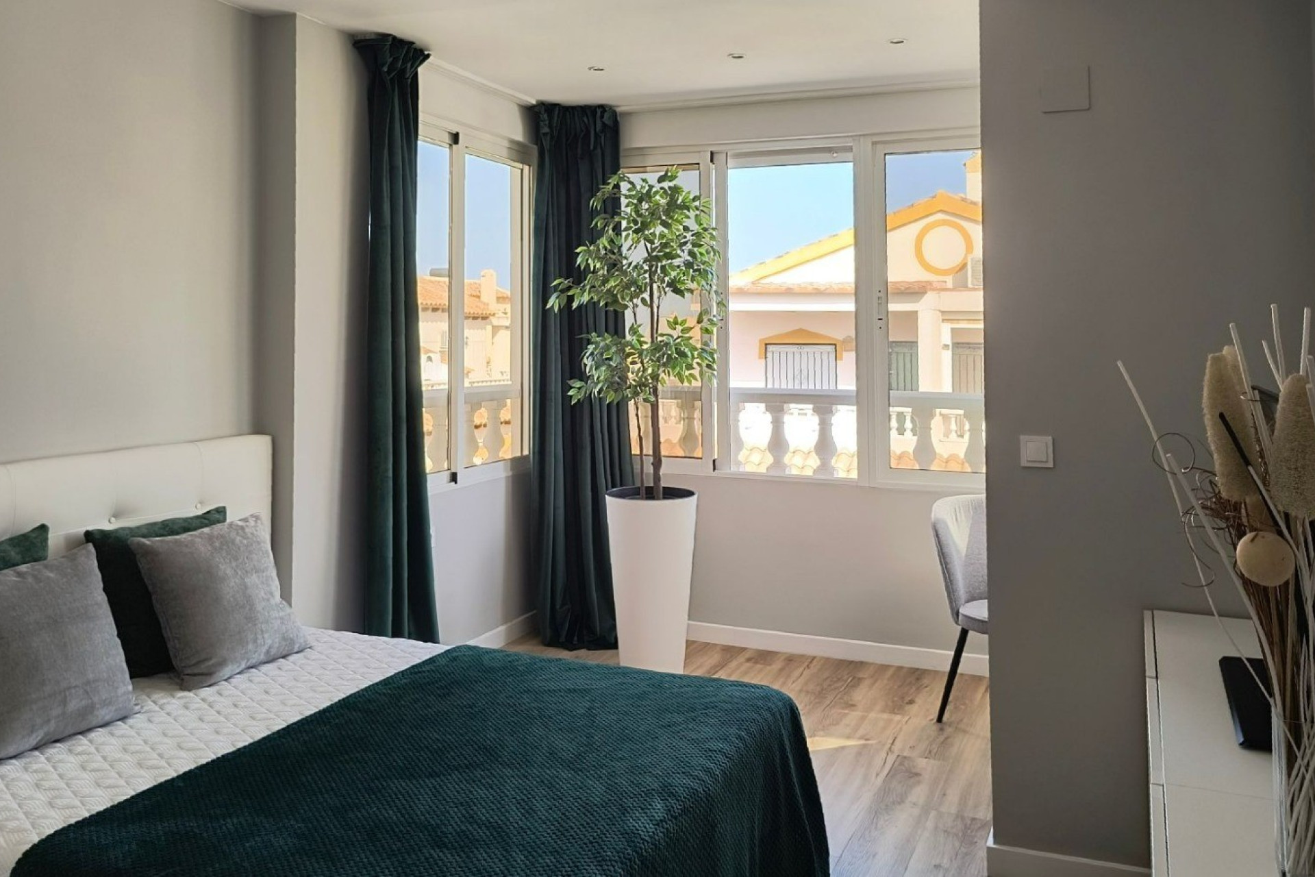 Resale - Townhouse - Alicante - La Florida