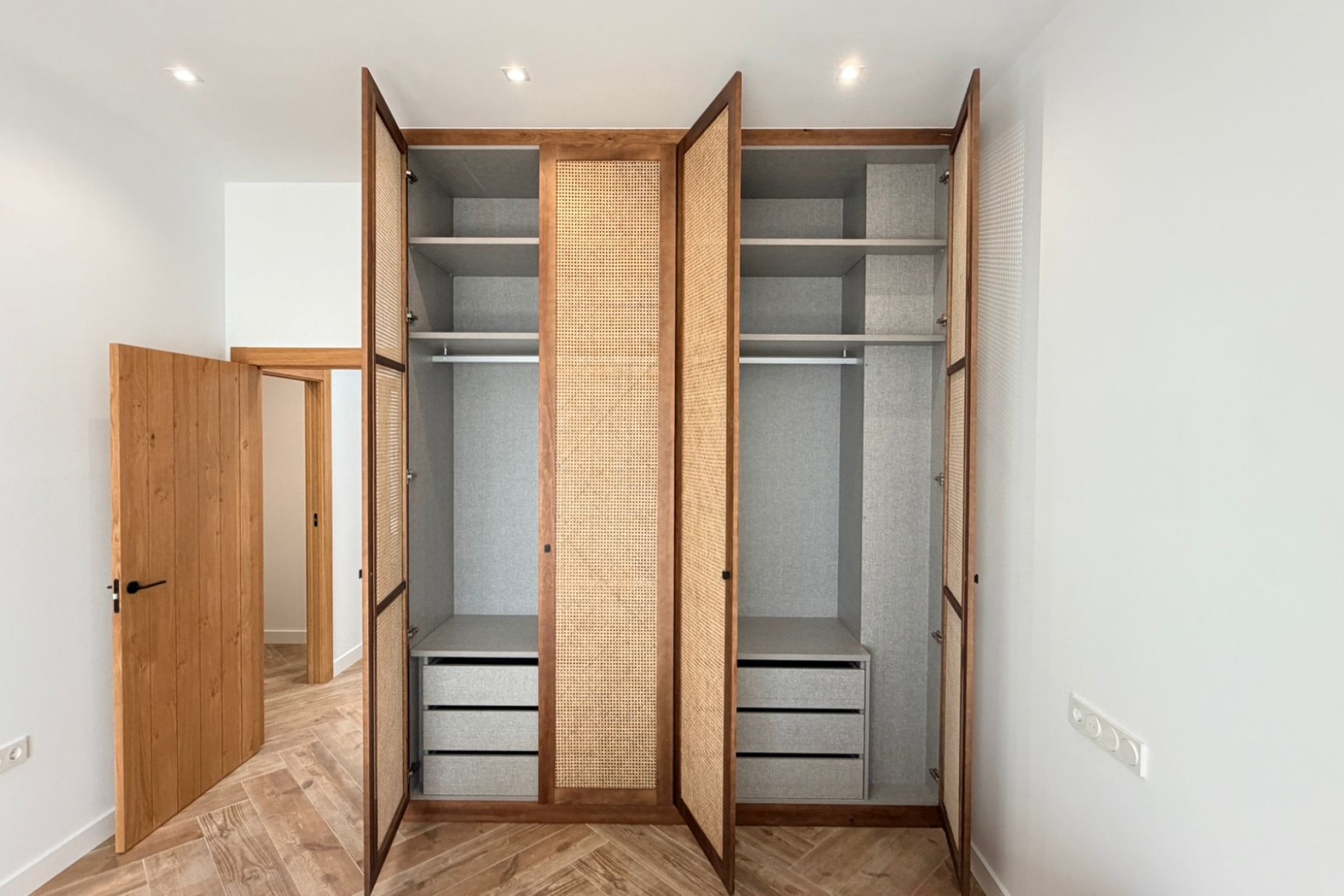 Resale - Townhouse - Catral