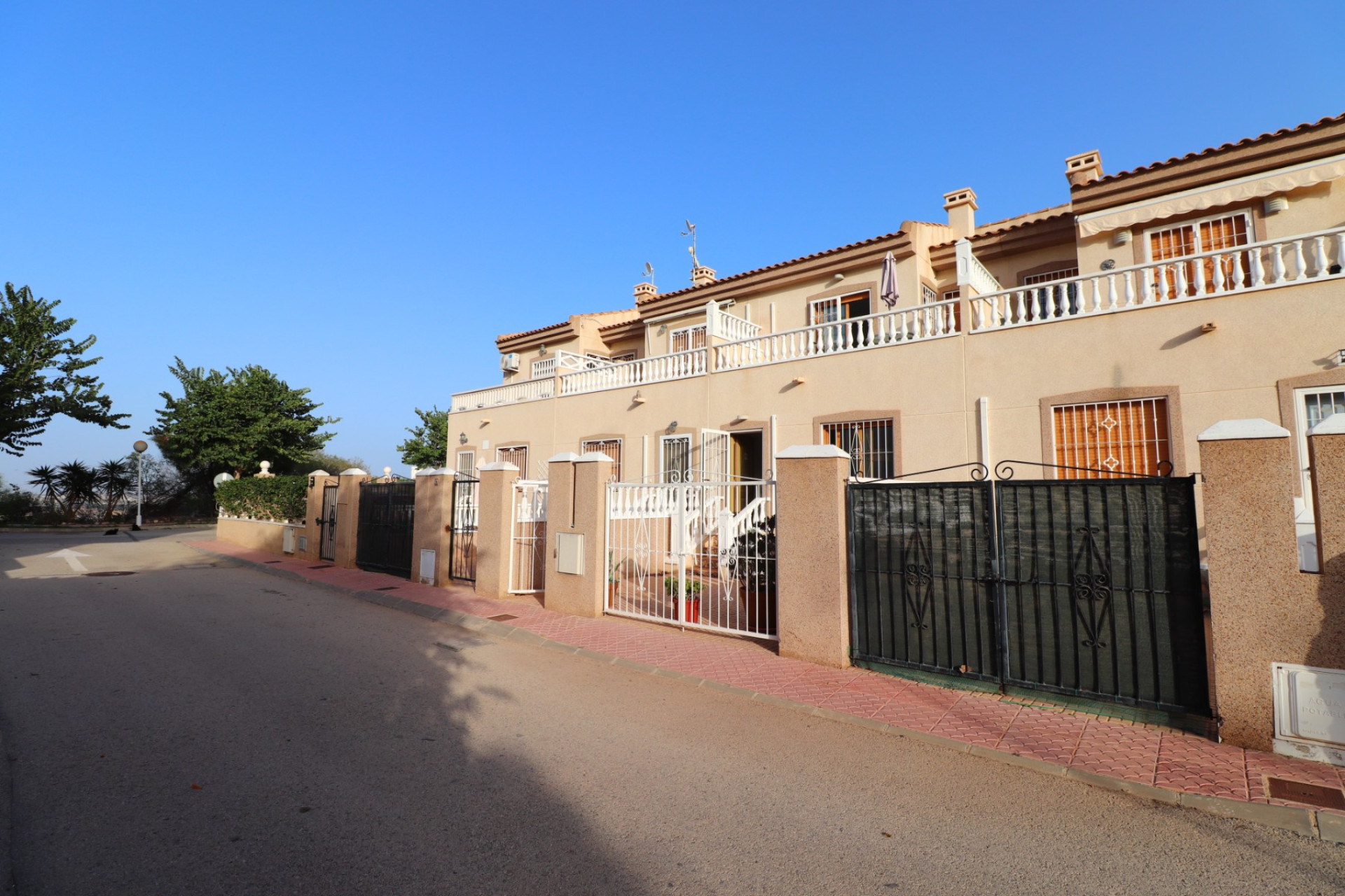 Resale - Townhouse - Ciudad Quesada - La Marquesa