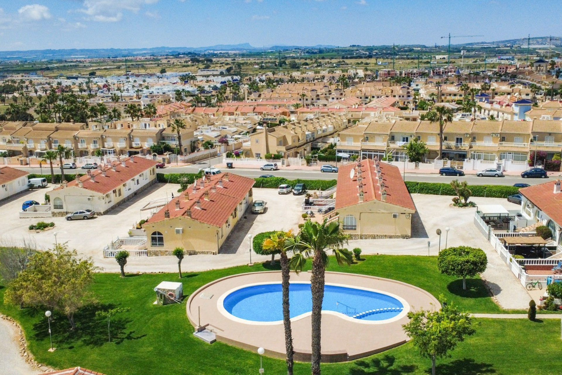 Resale - Townhouse - Ciudad Quesada