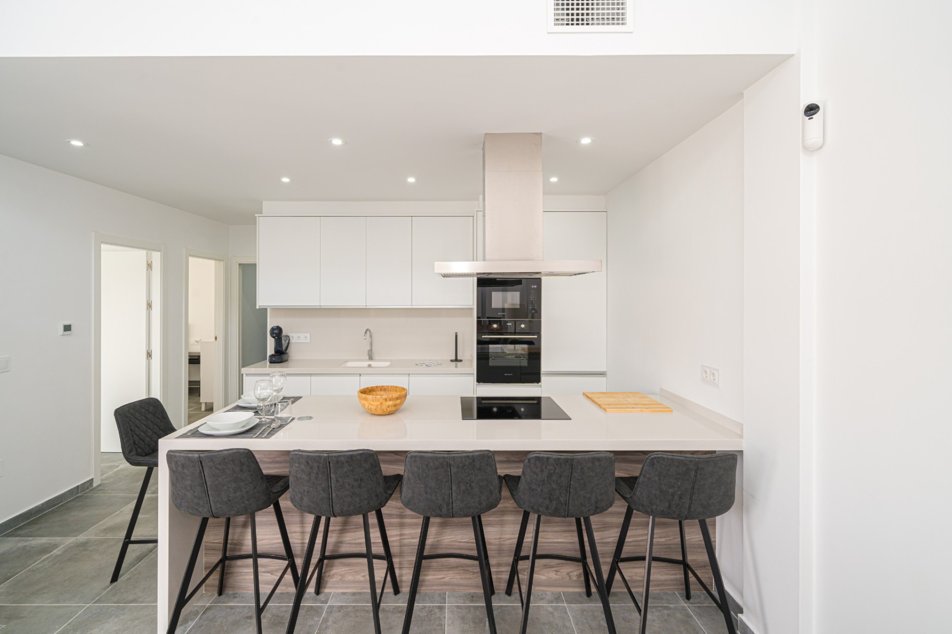 Resale - Townhouse - Daya Nueva