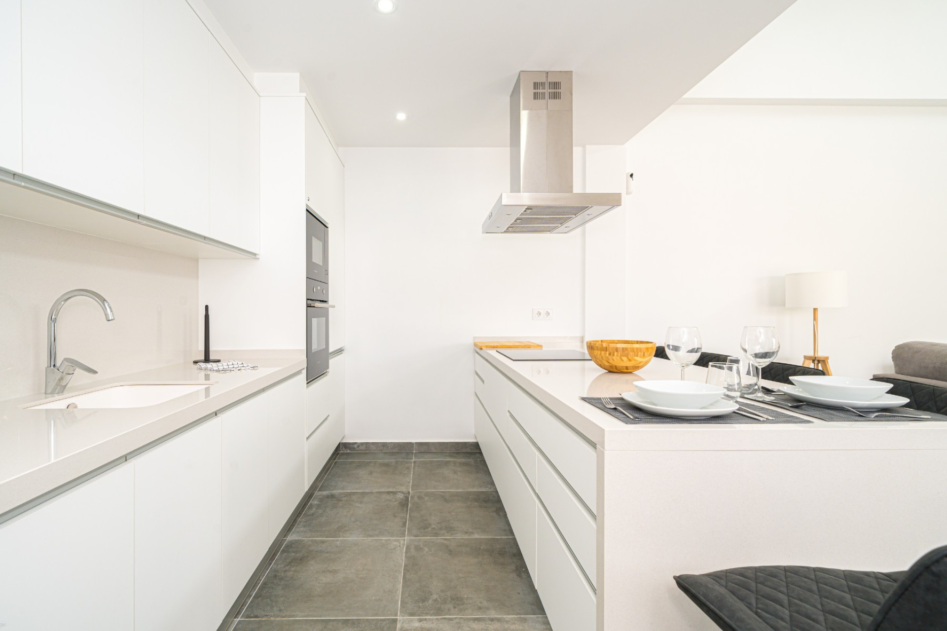 Resale - Townhouse - Daya Nueva