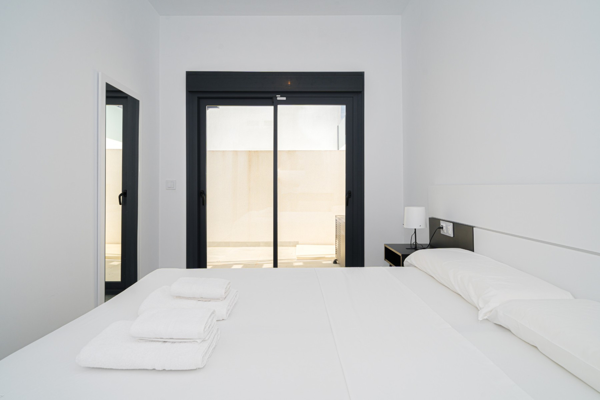 Resale - Townhouse - Daya Nueva