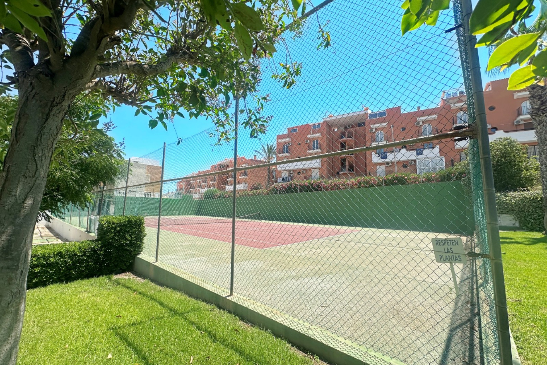 Resale - Townhouse - La Mata