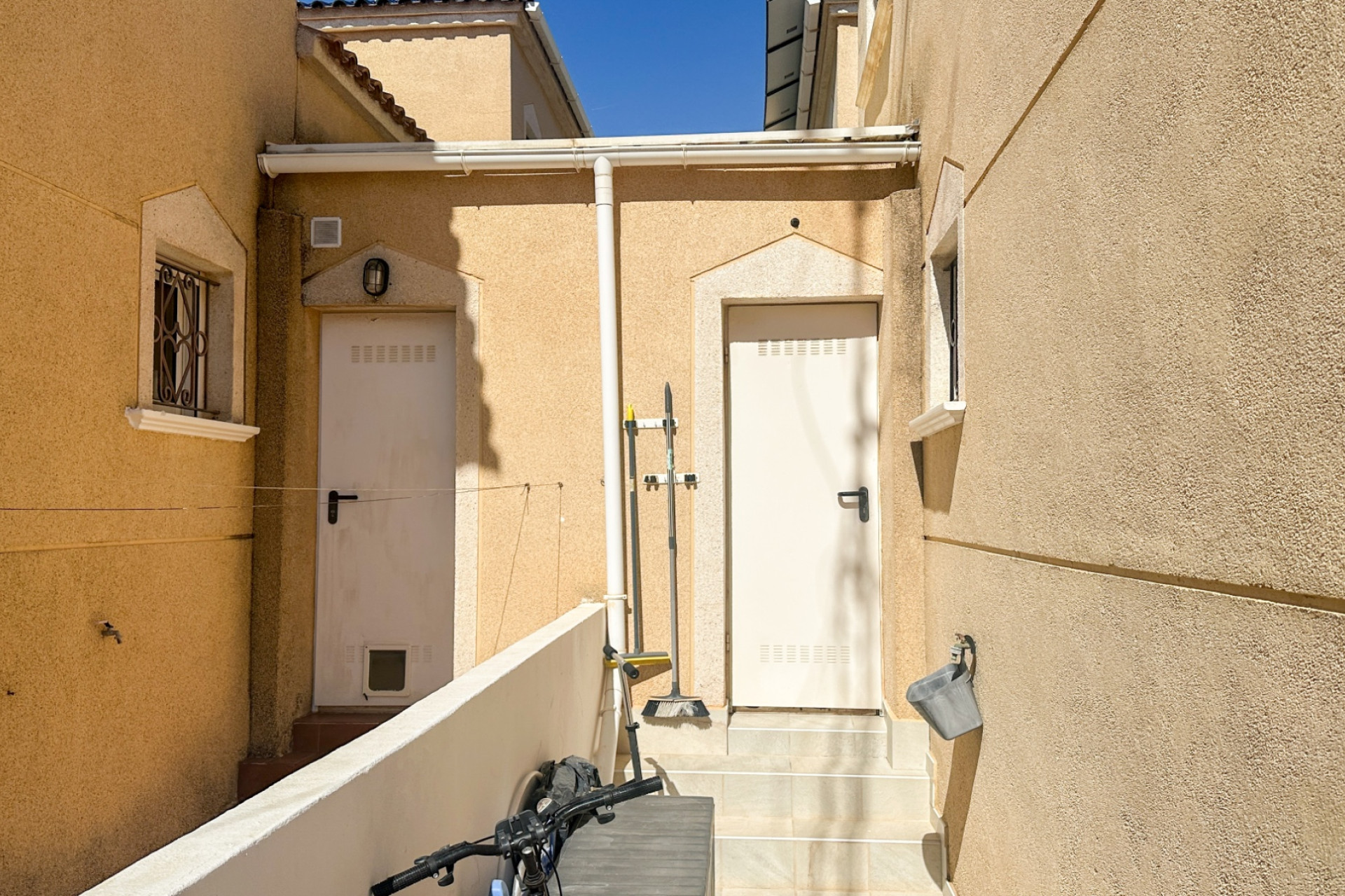 Resale - Townhouse - Los Altos
