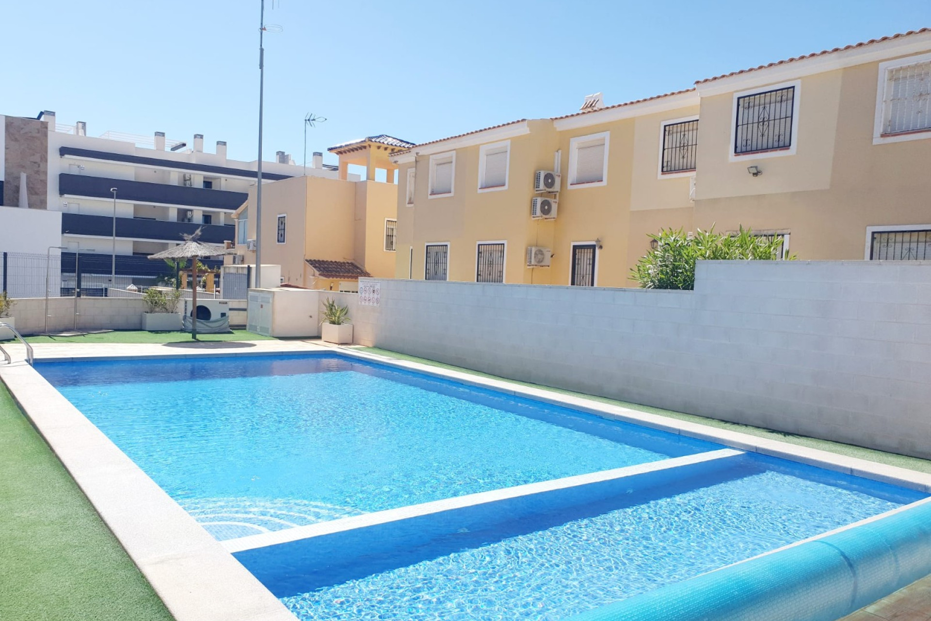 Resale - Townhouse - Orihuela Costa - Villamartín