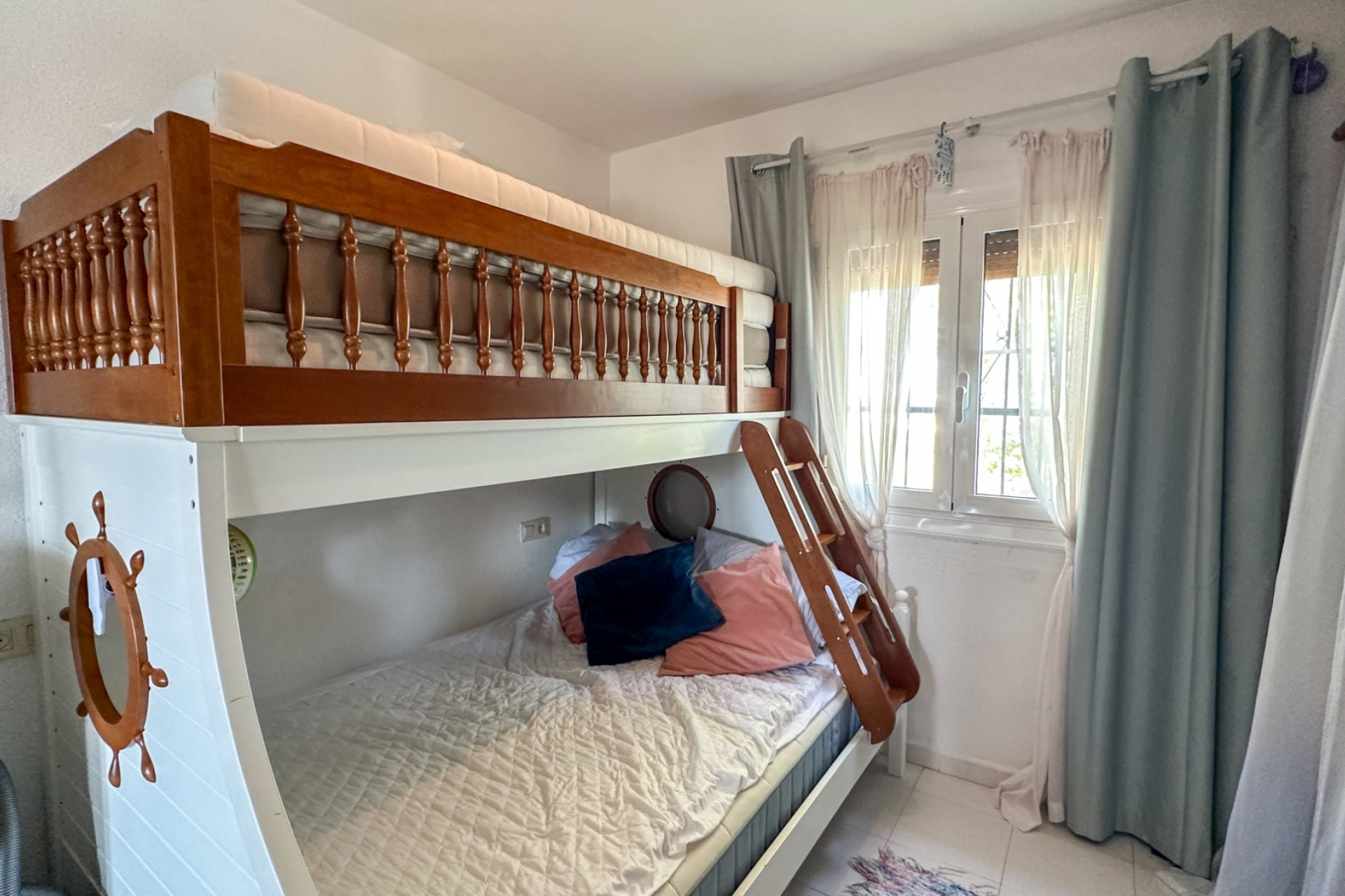 Resale - Townhouse - San Miguel de Salinas - Bellavista