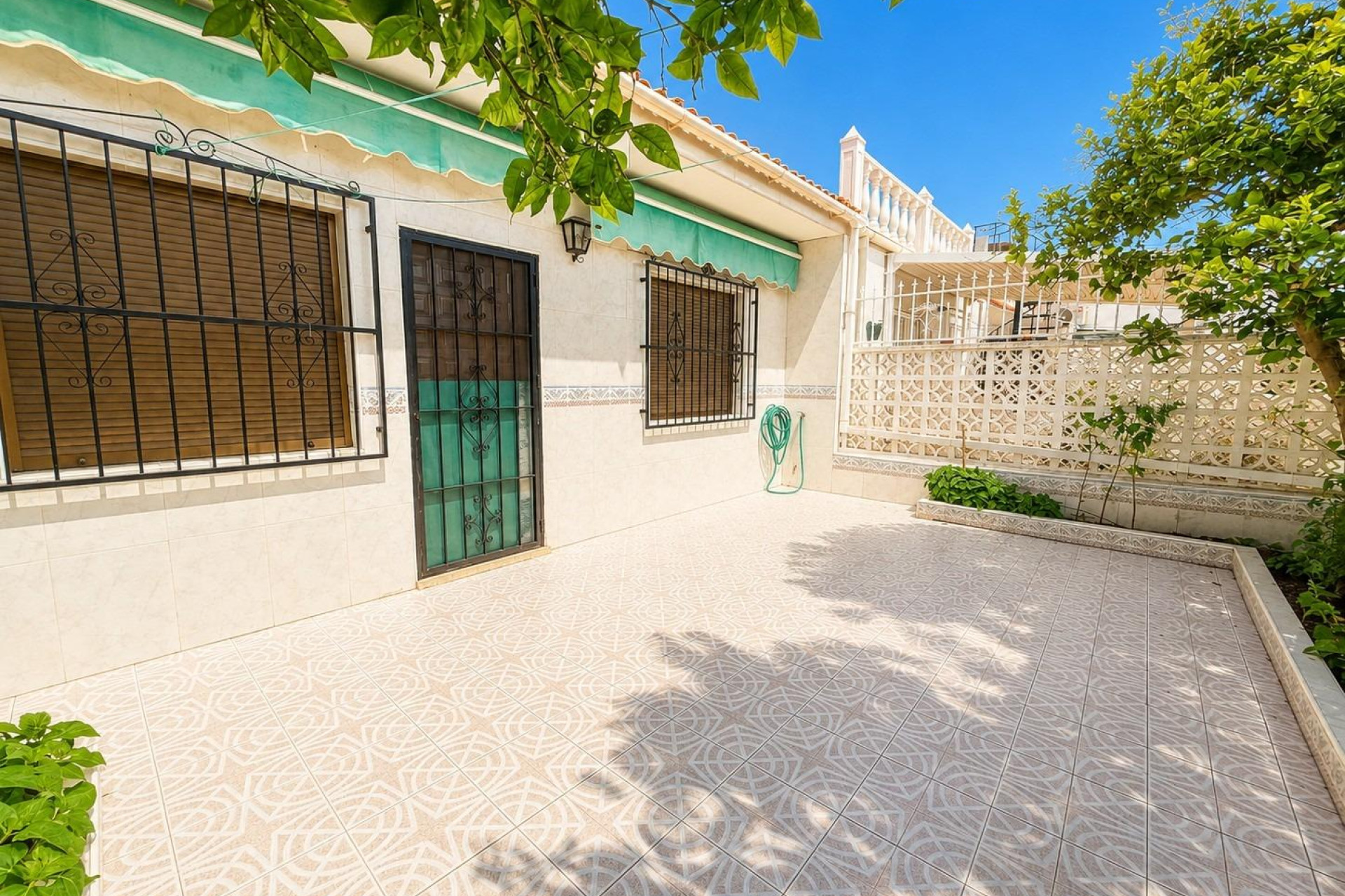 Resale - Townhouse - Torrevieja - La Siesta - El Salado -  Torreta