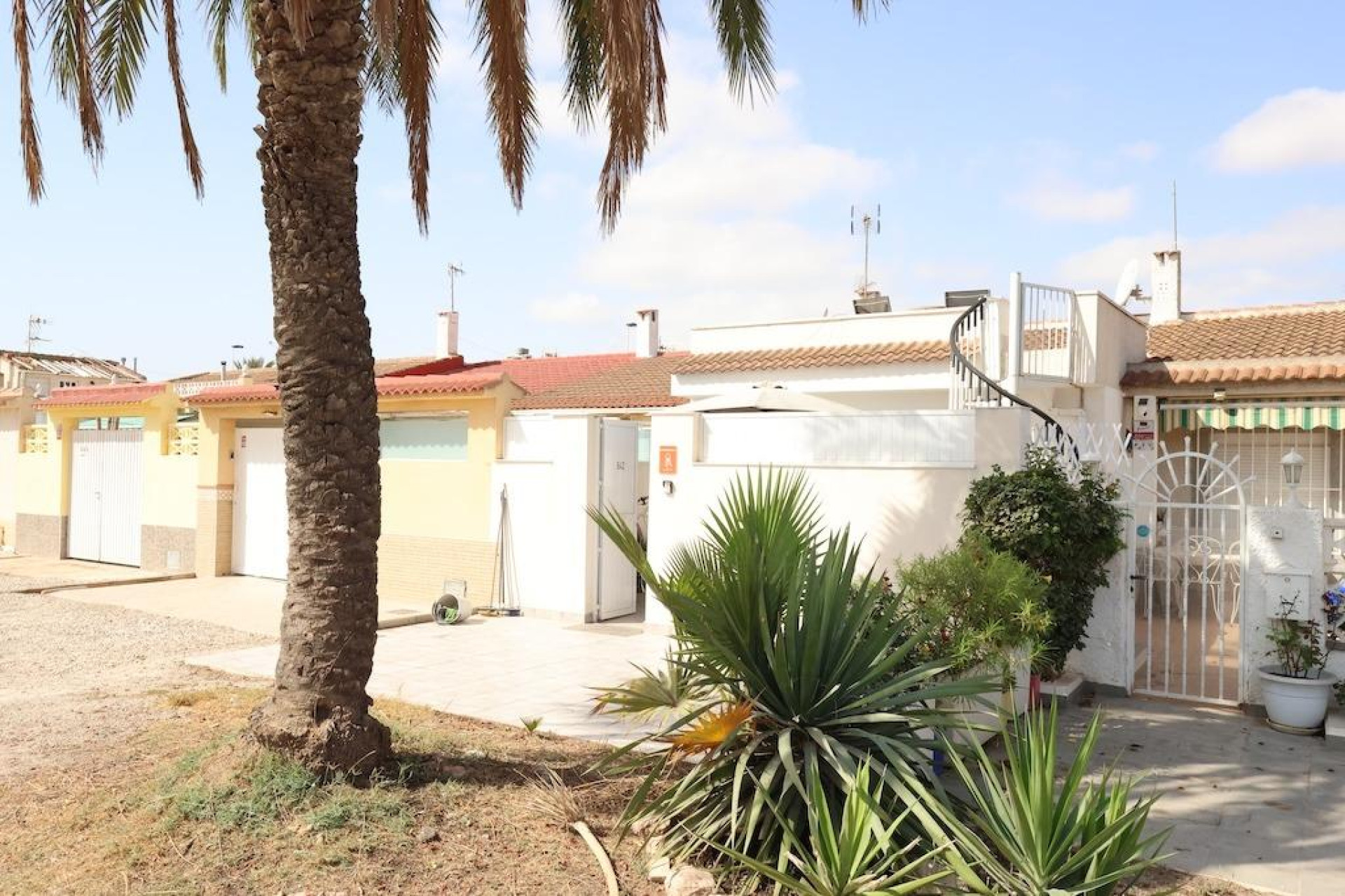 Resale - Townhouse - Torrevieja - La Siesta - El Salado -  Torreta