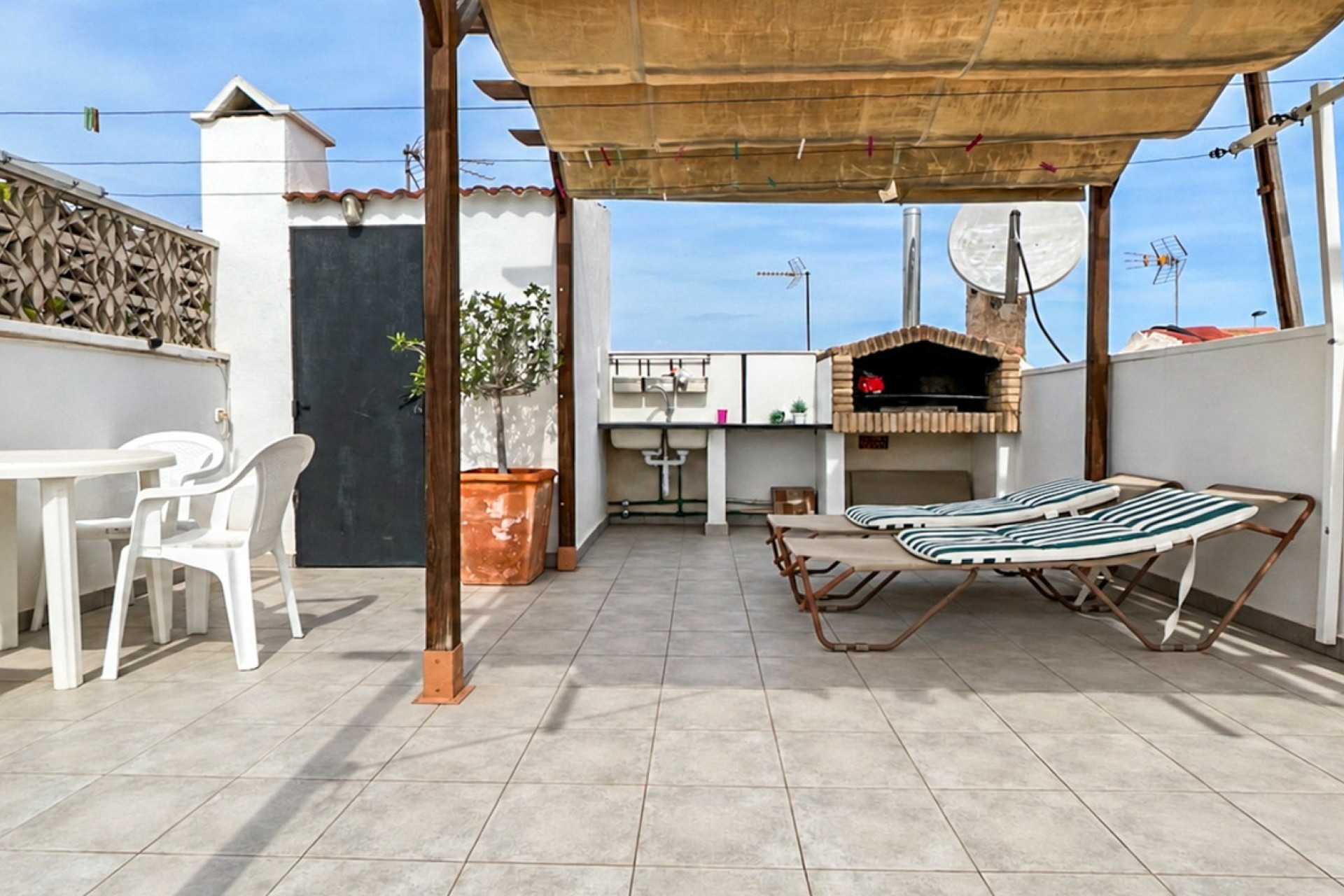 Resale - Townhouse - Torrevieja - La Siesta - El Salado -  Torreta