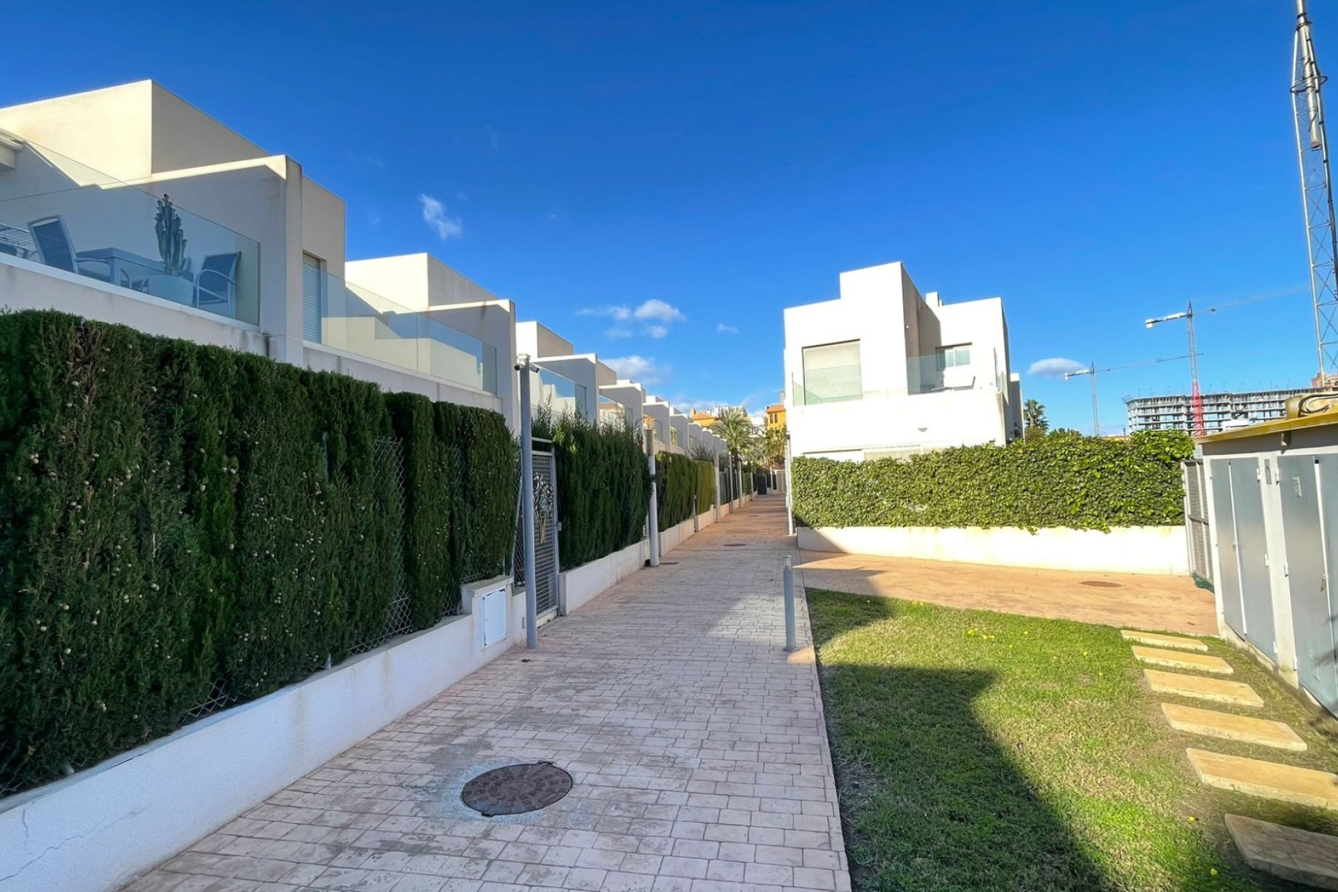 Resale - Townhouse - Torrevieja - Punta Prima